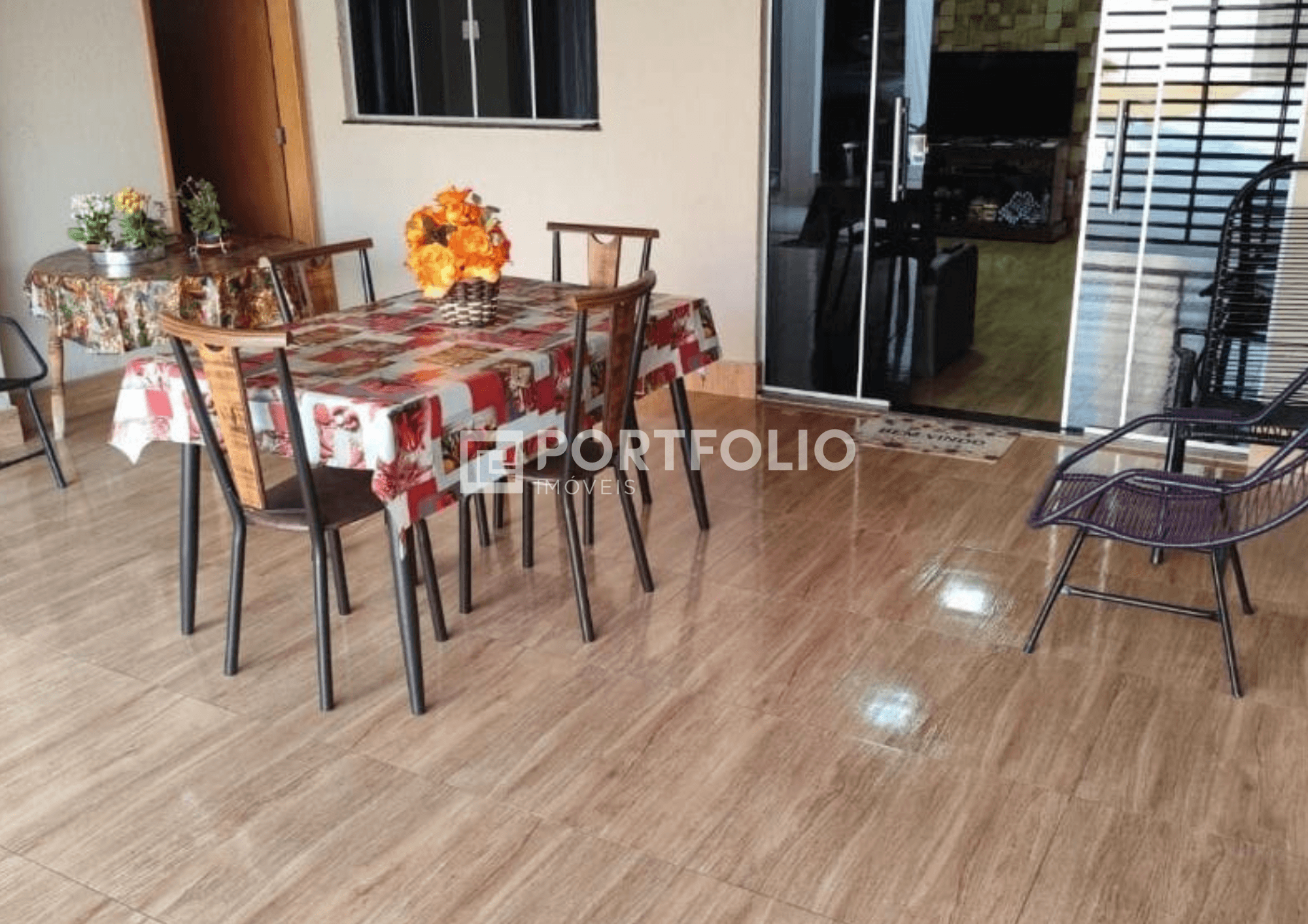 Casa com 3 dormitórios à venda, 220 m² por R$ 1.350.000 - Jardim América - Goiânia/GO