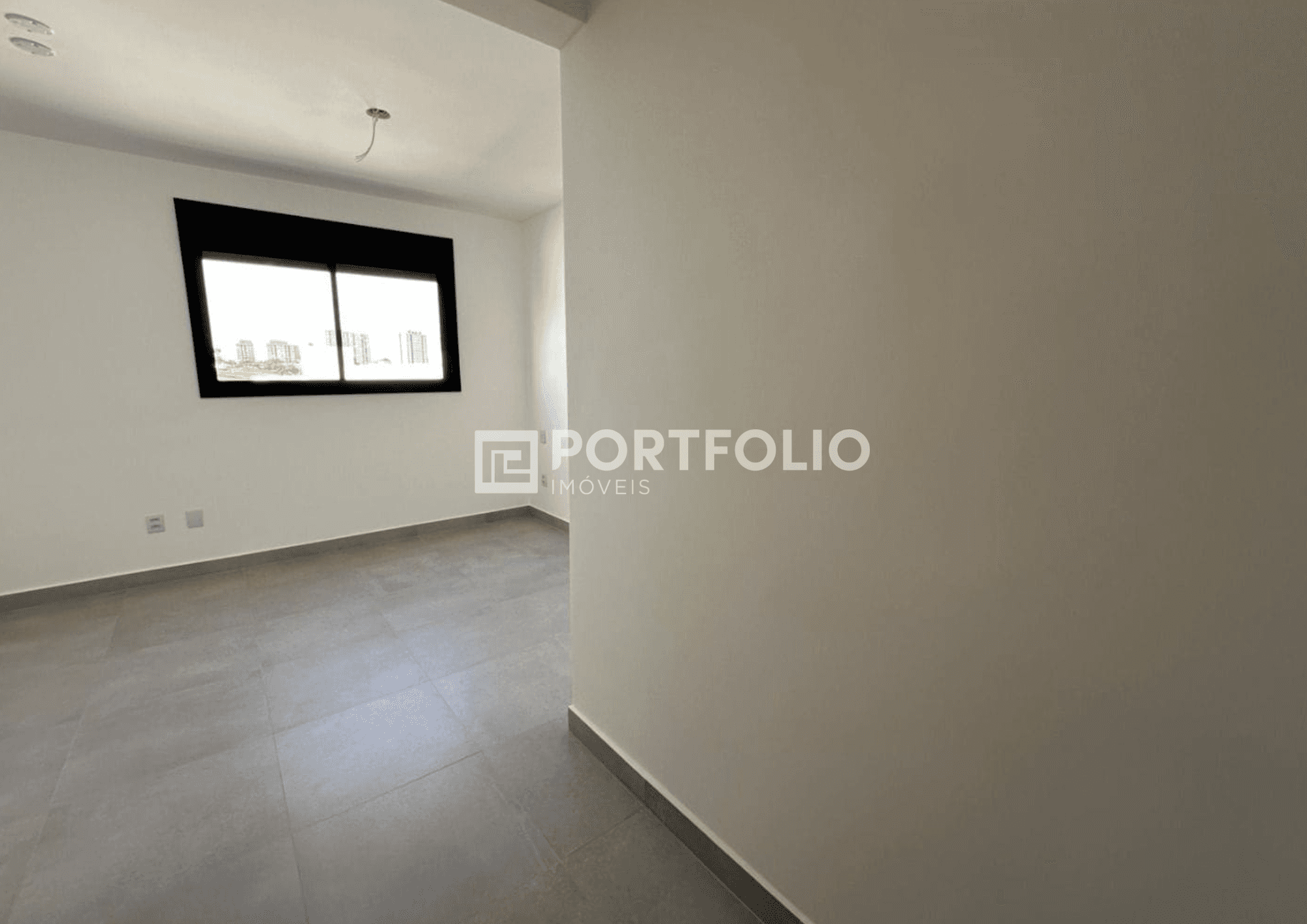 Sobrado com 4 dormitórios à venda, 181 m² por R$ 1.223.000,00 - Conjunto Residencial Storil - Aparecida de Goiânia/GO