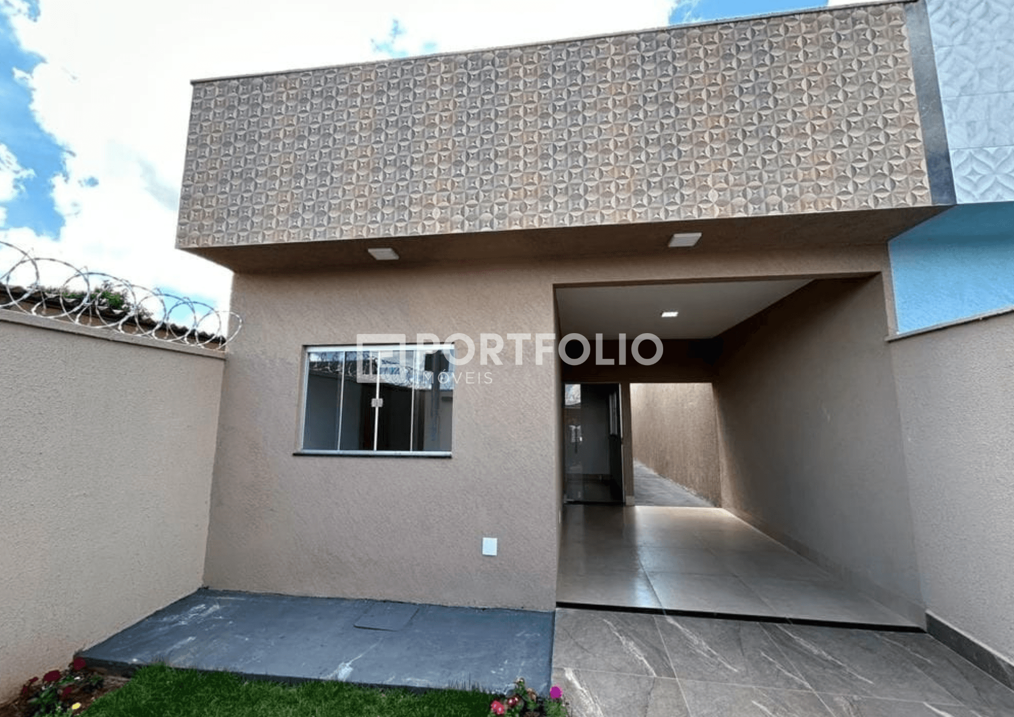 Casa com 3 dormitórios à venda, 102 m² por R$ 359.000,00 - Residencial Itaipu - Goiânia/GO
