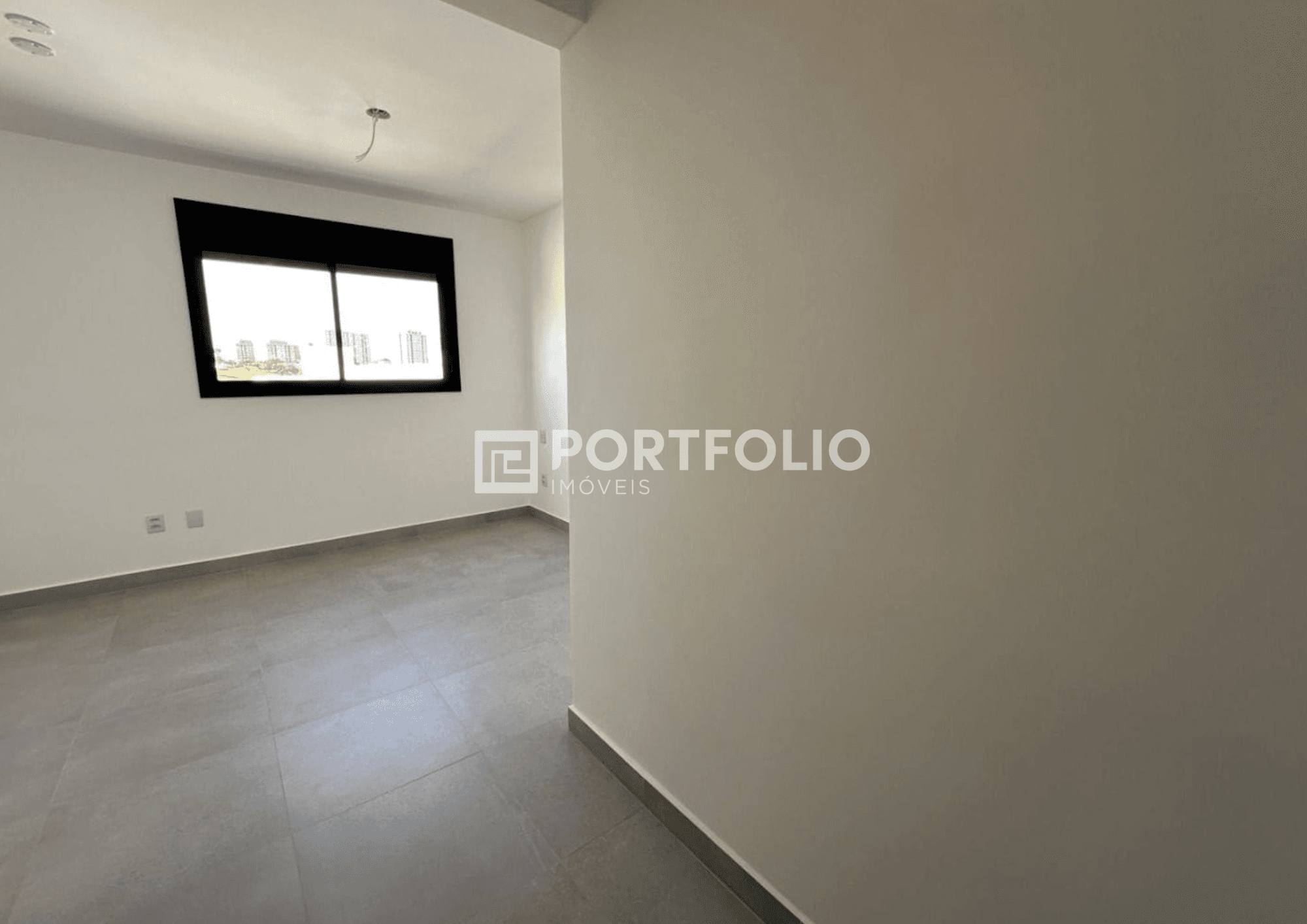Sobrado com 4 dormitórios à venda, 181 m² por R$ 1.223.000,00 - Conjunto Residencial Storil - Aparecida de Goiânia/GO