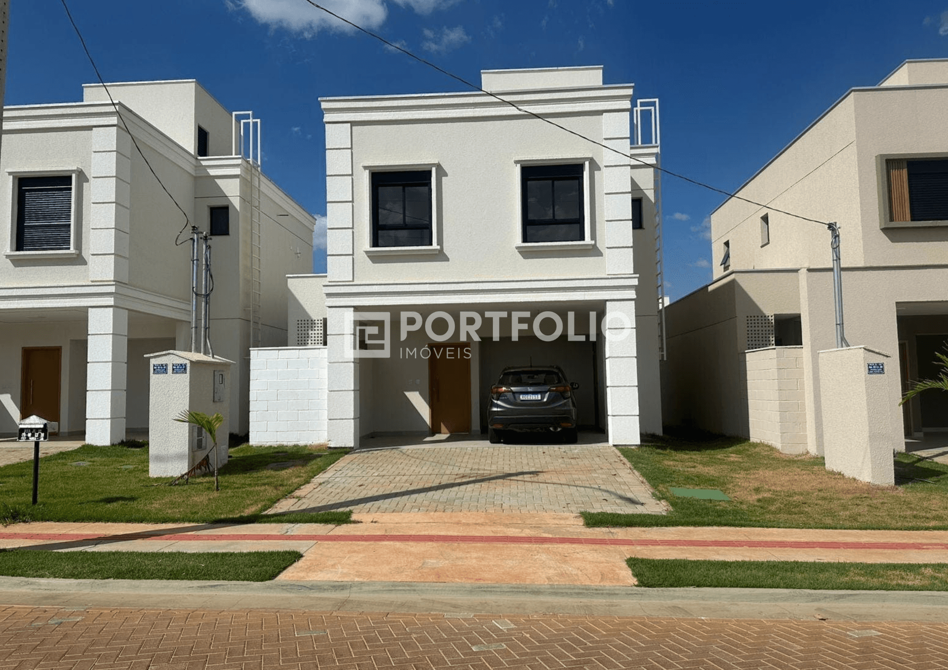Sobrado Ágio à venda com 3 quartos no Jardins Lyon Aparecida de Goiânia