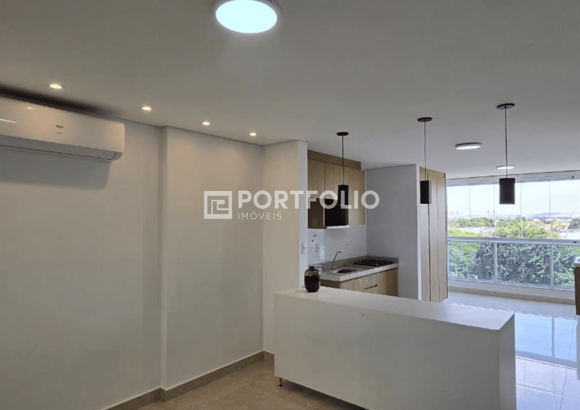 Apartamento à venda com 3 quartos/ 2 suítes no Setor Coimbra, Goiânia, GO