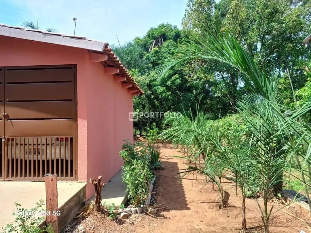 Chácara à venda com poço artesiano dentro de condomínio em Hidrolândia, GO