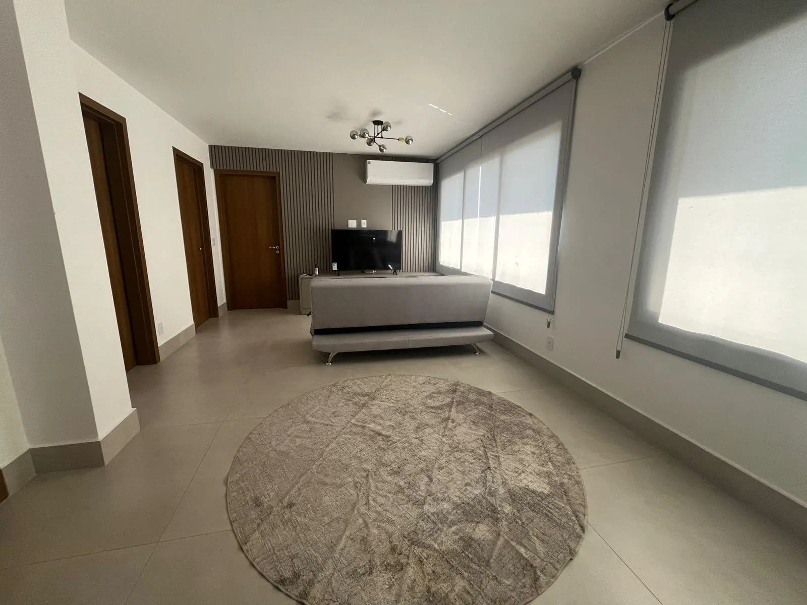 Apartamento mobiliado para locação, Setor Bueno, Goiânia, GO
