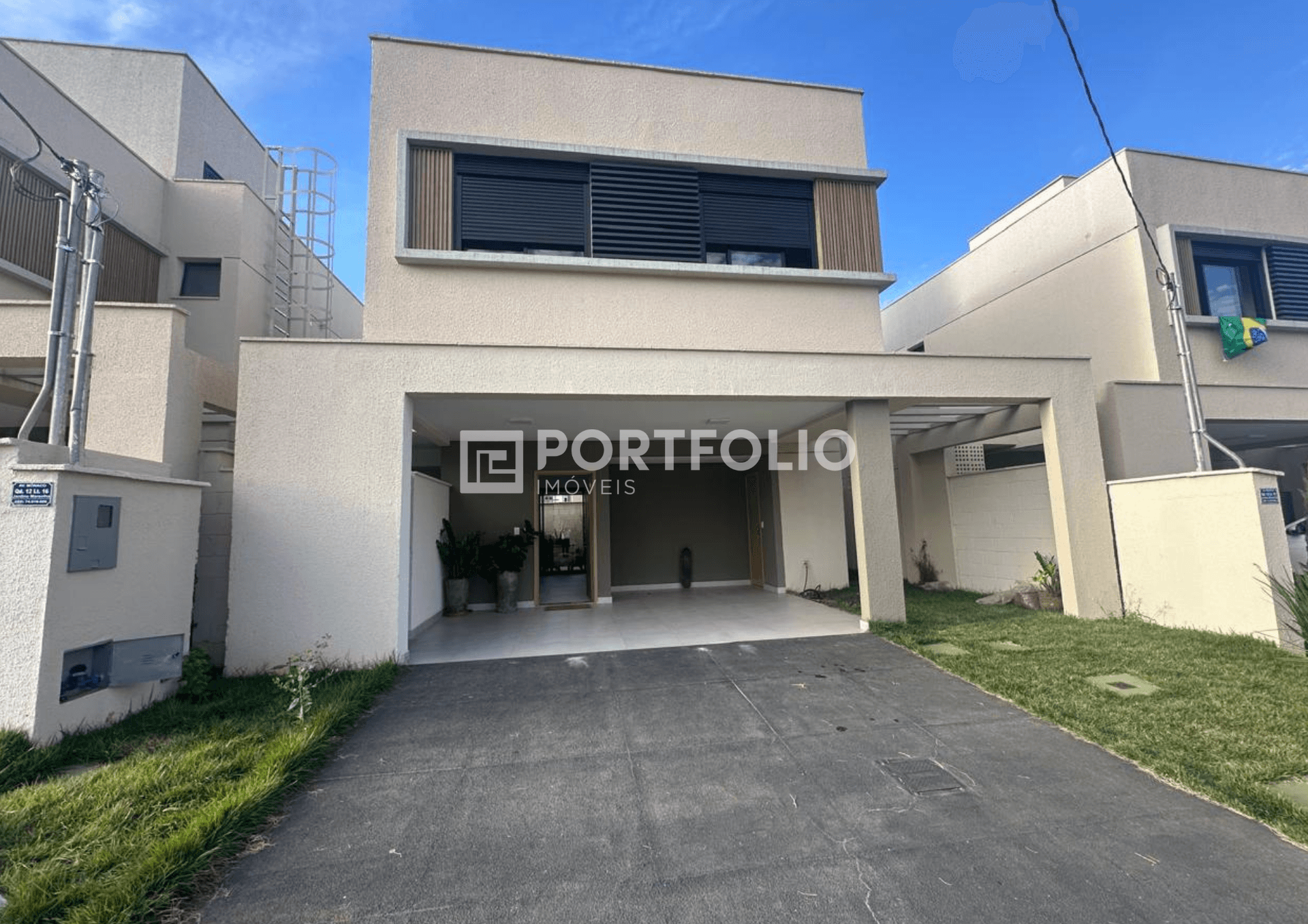 Sobrado à venda com 3 suítes no Jardins Marselha, Aparecida de Goiânia, GO