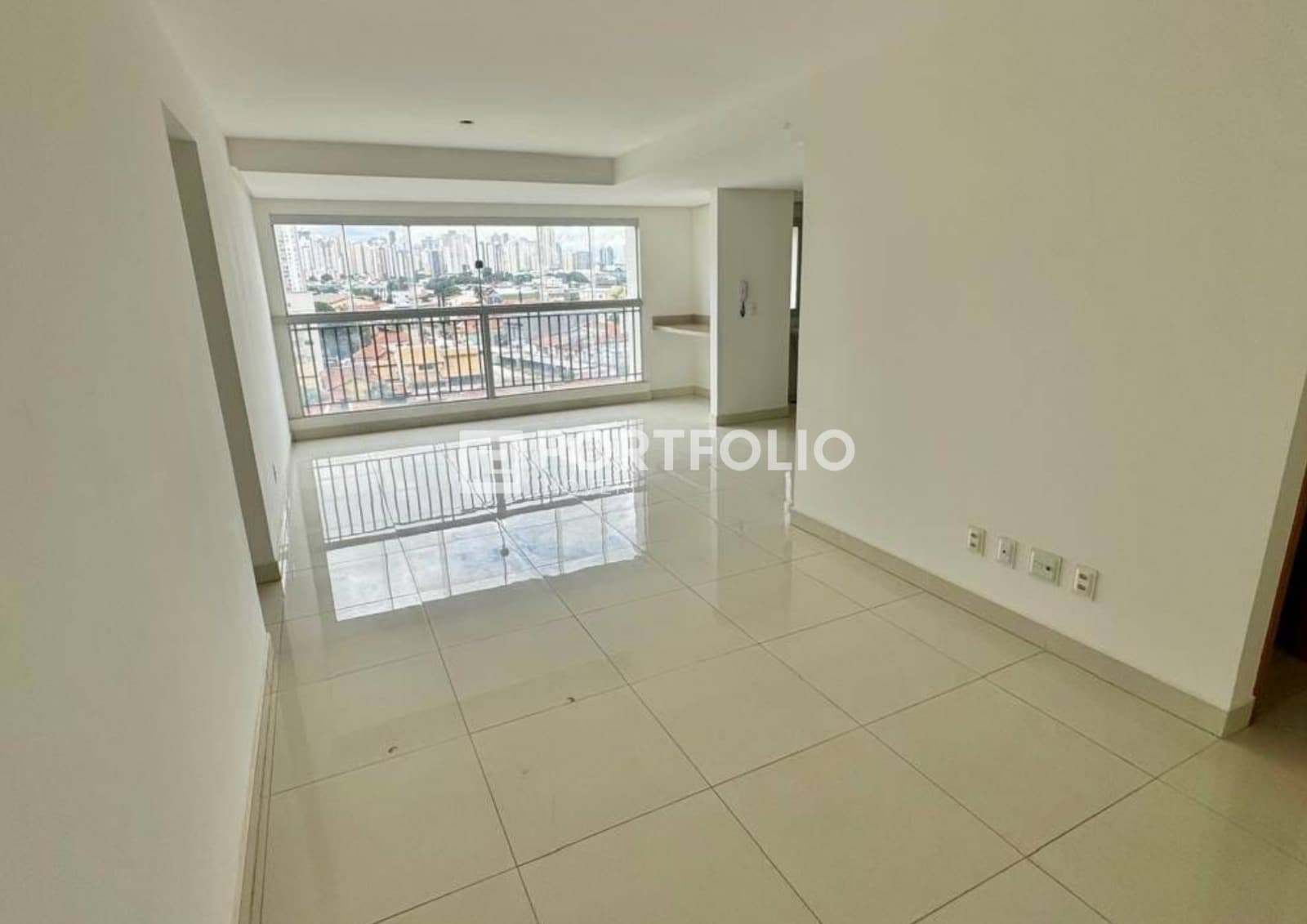 Apartamento à venda com 3 quartos/ 3 suítes no Setor Coimbra, Goiânia, GO
