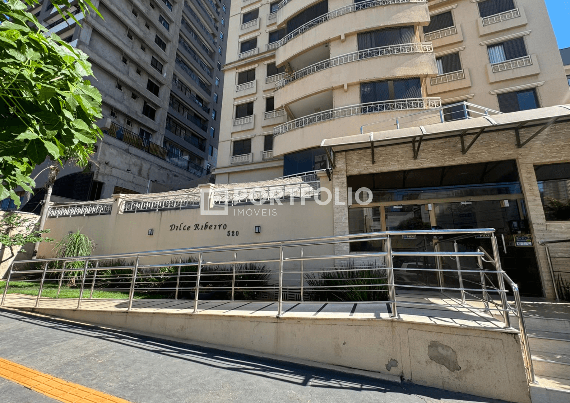 Apartamento mobiliado para aluguel com 90 m² Edifício Dilce Ribeiro, Setor Bueno - Goiânia