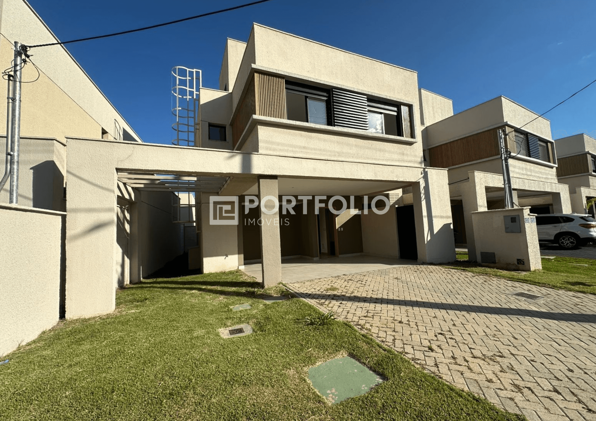 casa a venda tem 181 m² com 4 quartos, no Jardins Marselha - Aparecida de Goiânia - GO