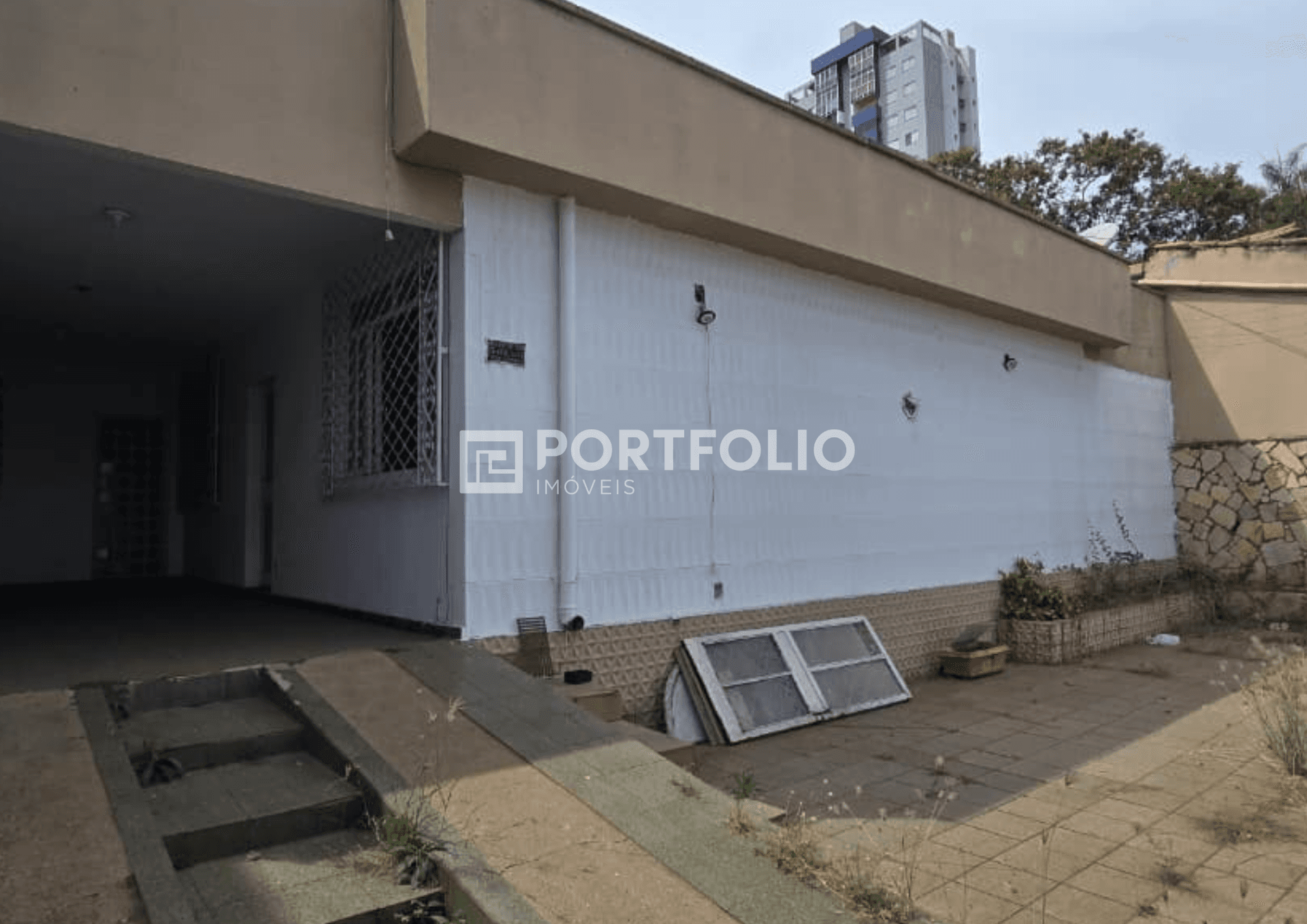 Casa à venda com 4 quartos/ 3 suítes no Setor Aeroporto, Goiânia, GO