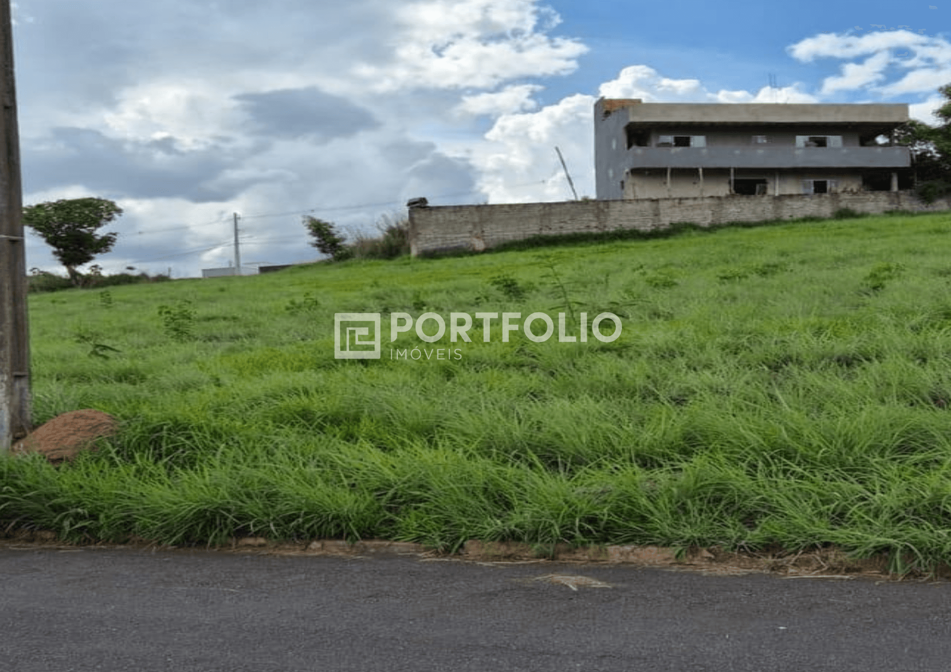 Lote/Terreno à venda no Residencial Marília em Senador Canedo com 360m²