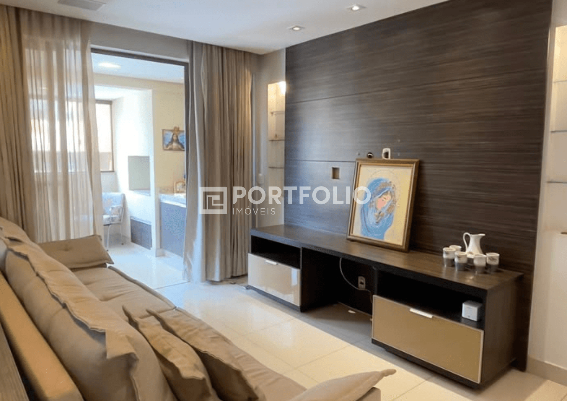 Apartamento à venda com 4 quartos no Res. Seara do Bueno, Goiânia.