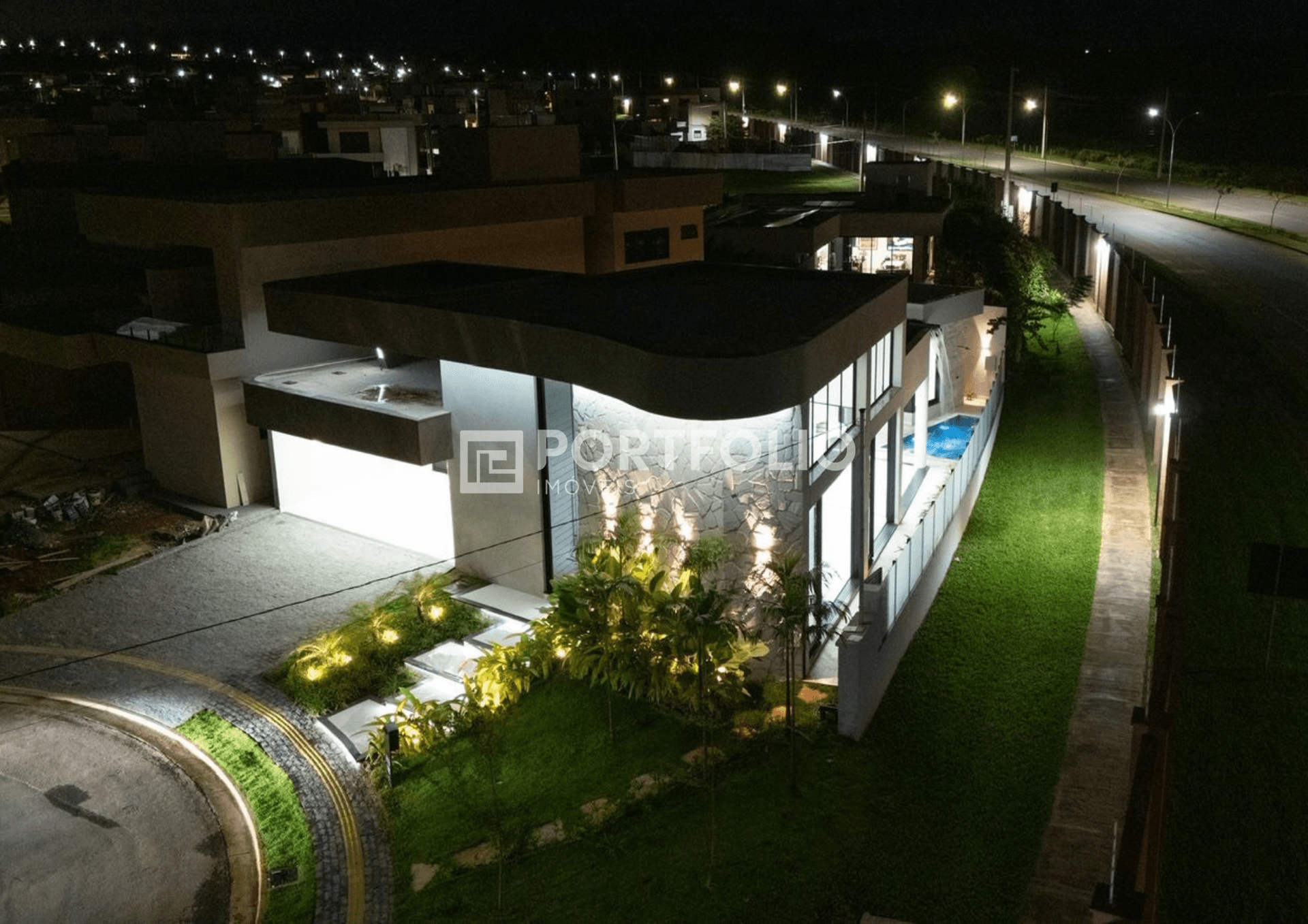 Casa à venda com 4 quartos/suítes no Jardins Bolonha, Senador Canedo