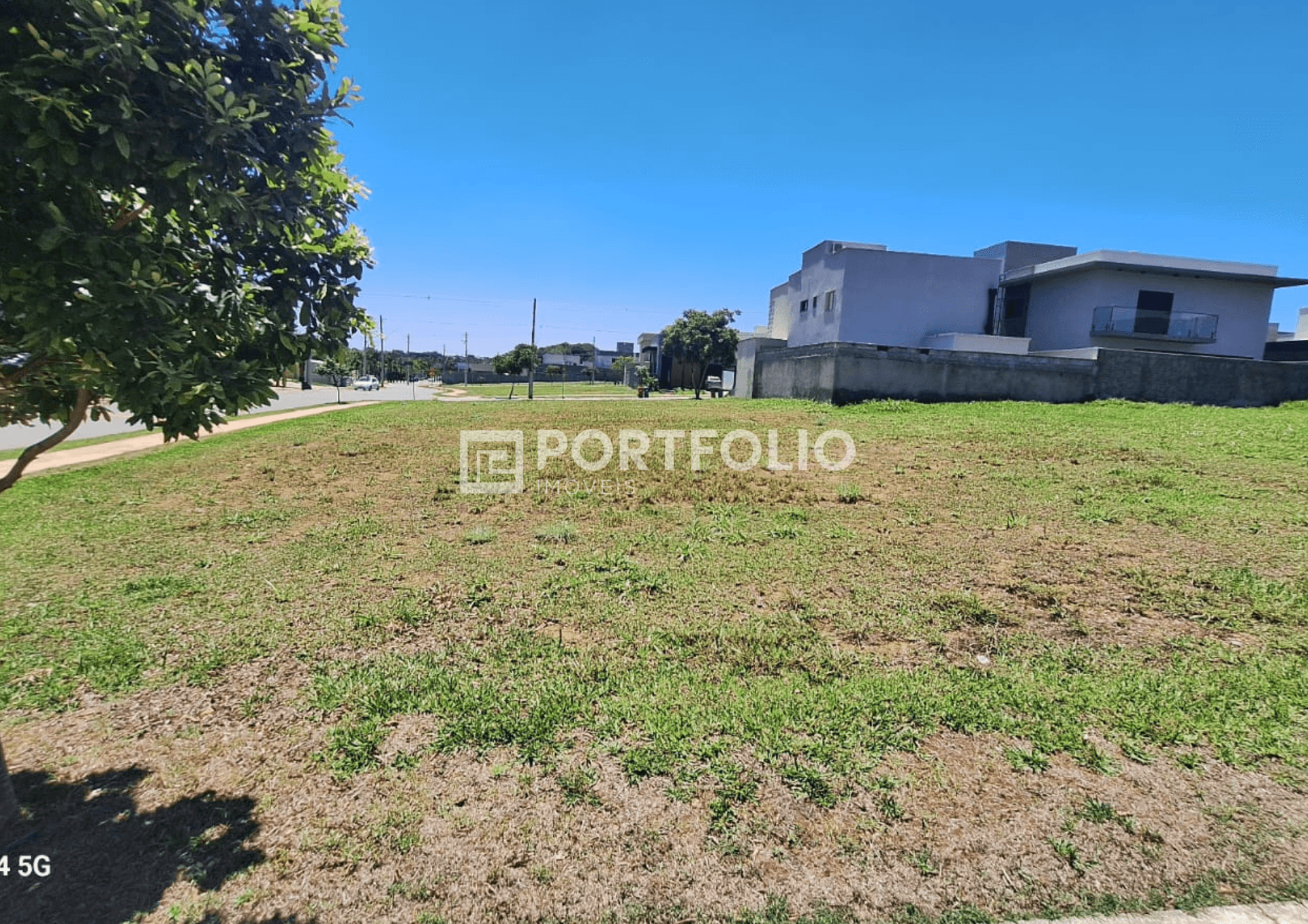 Lote de esquina à venda no Residencial Araguaia, Aparecida de Goiânia, GO