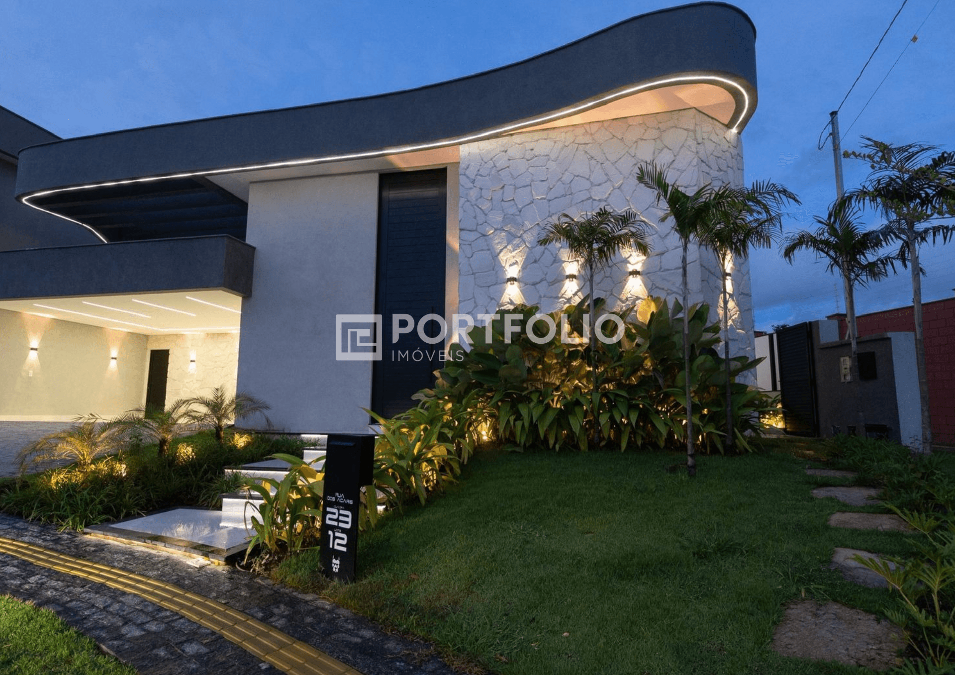 Casa à venda com 4 quartos/suítes no Jardins Bolonha, Senador Canedo