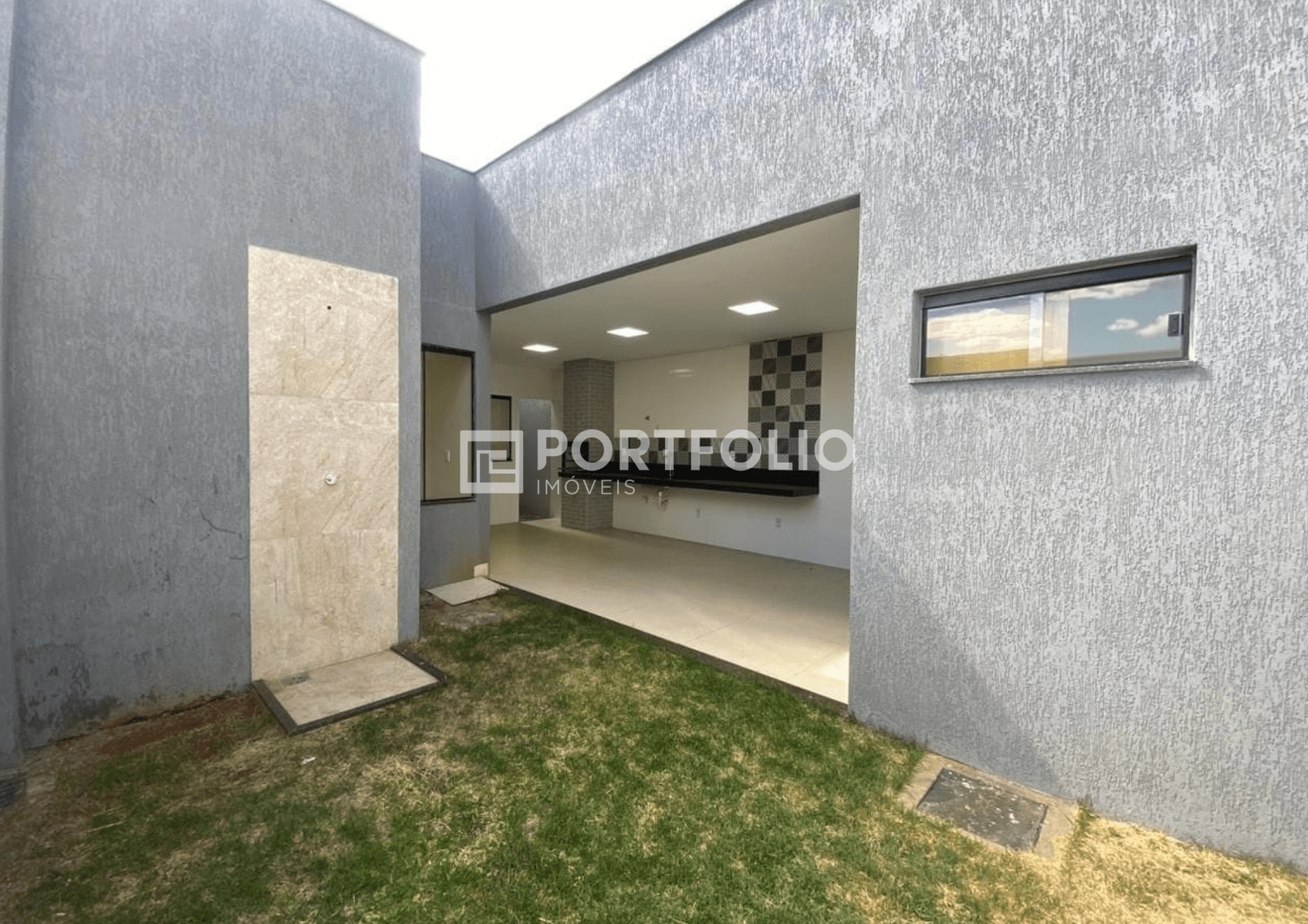Casa com 3 dormitórios à venda, 143 m² por R$ 690.000,00 - Jardim Atlântico - Goiânia/GO