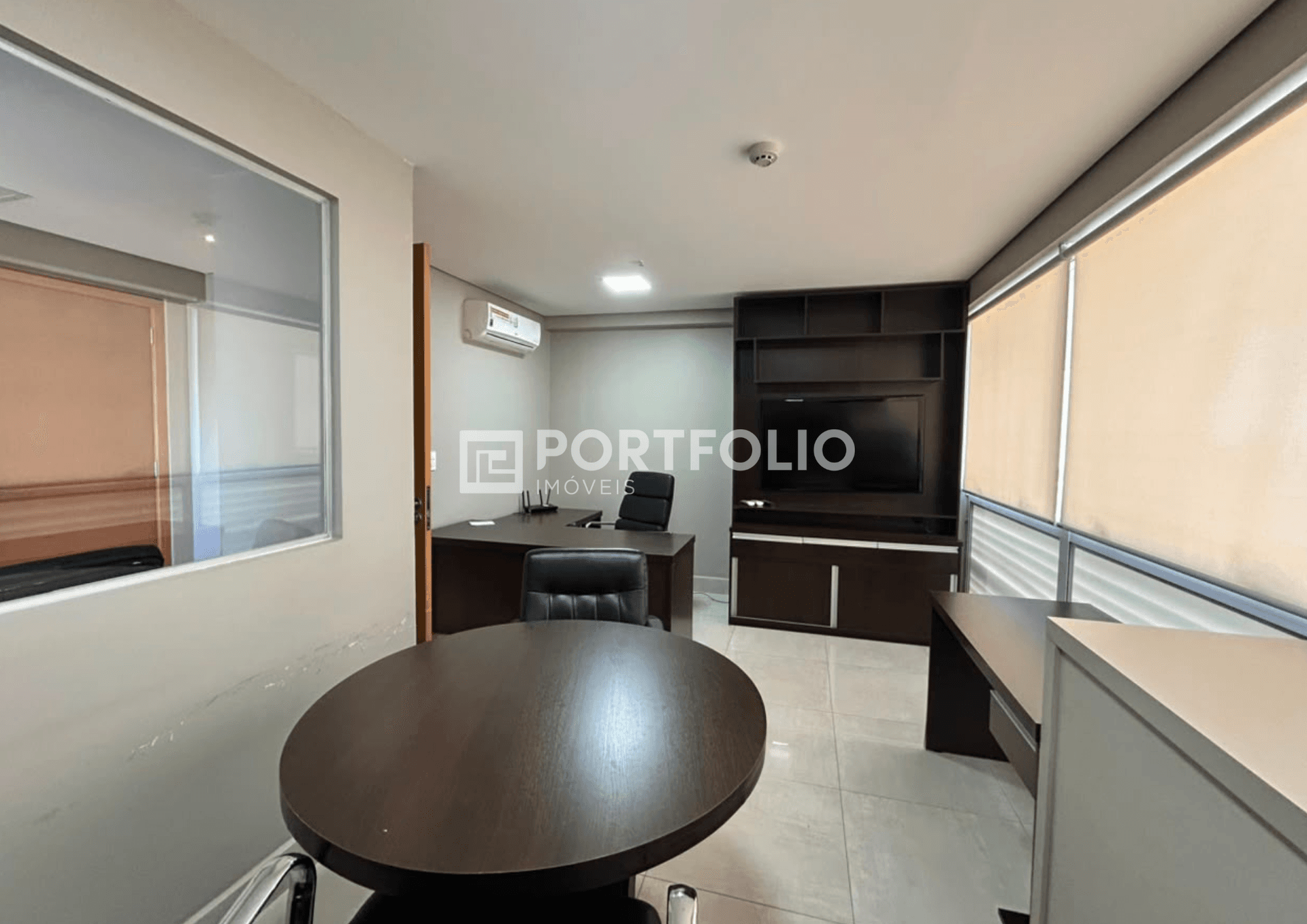 Sala comercial mobiliada para locação no Jardim Goiás, Goiânia
