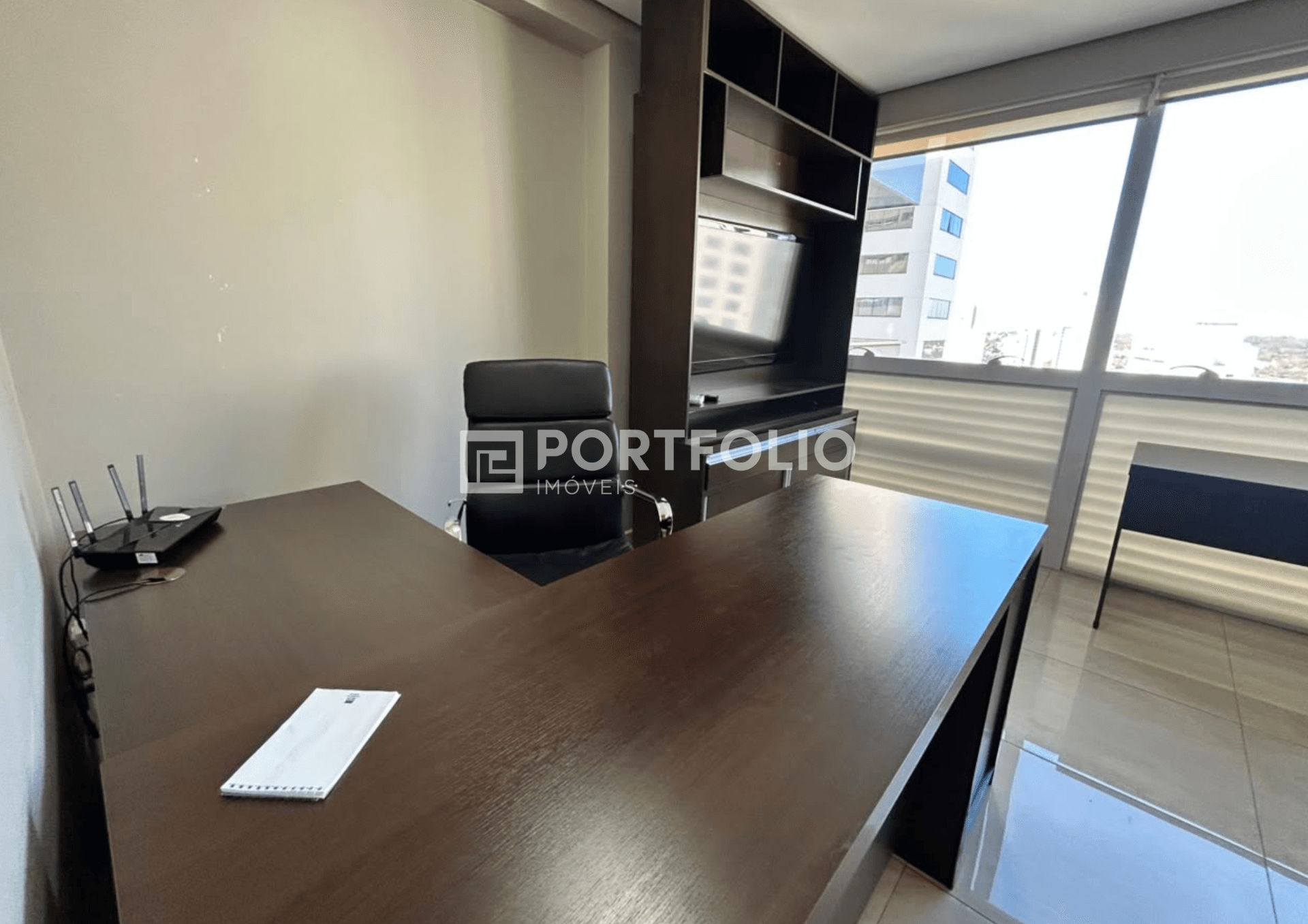 Sala comercial mobiliada para locação no Jardim Goiás, Goiânia