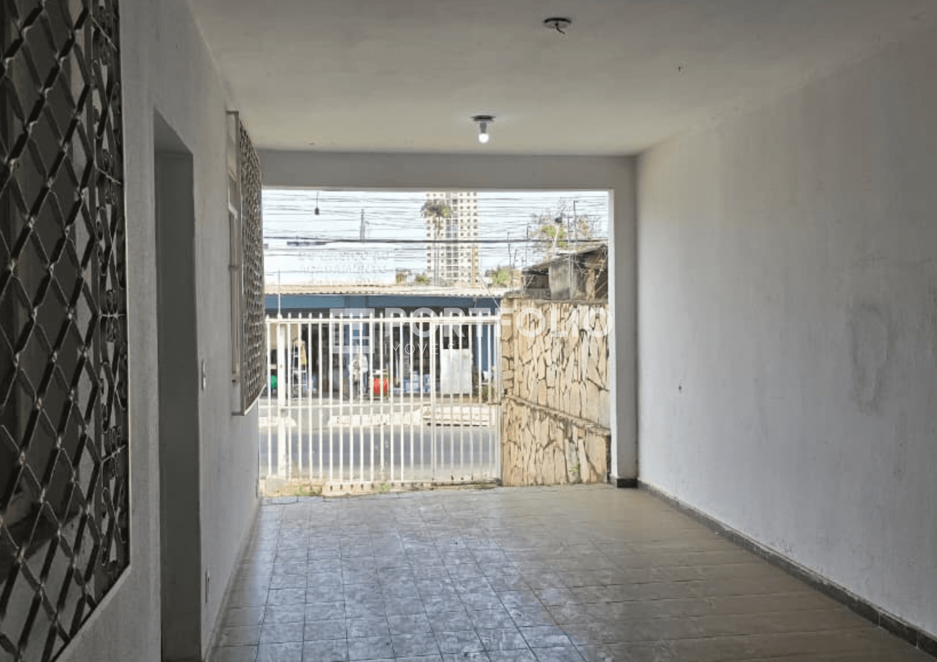 Casa à venda com 4 quartos/ 3 suítes no Setor Aeroporto, Goiânia, GO