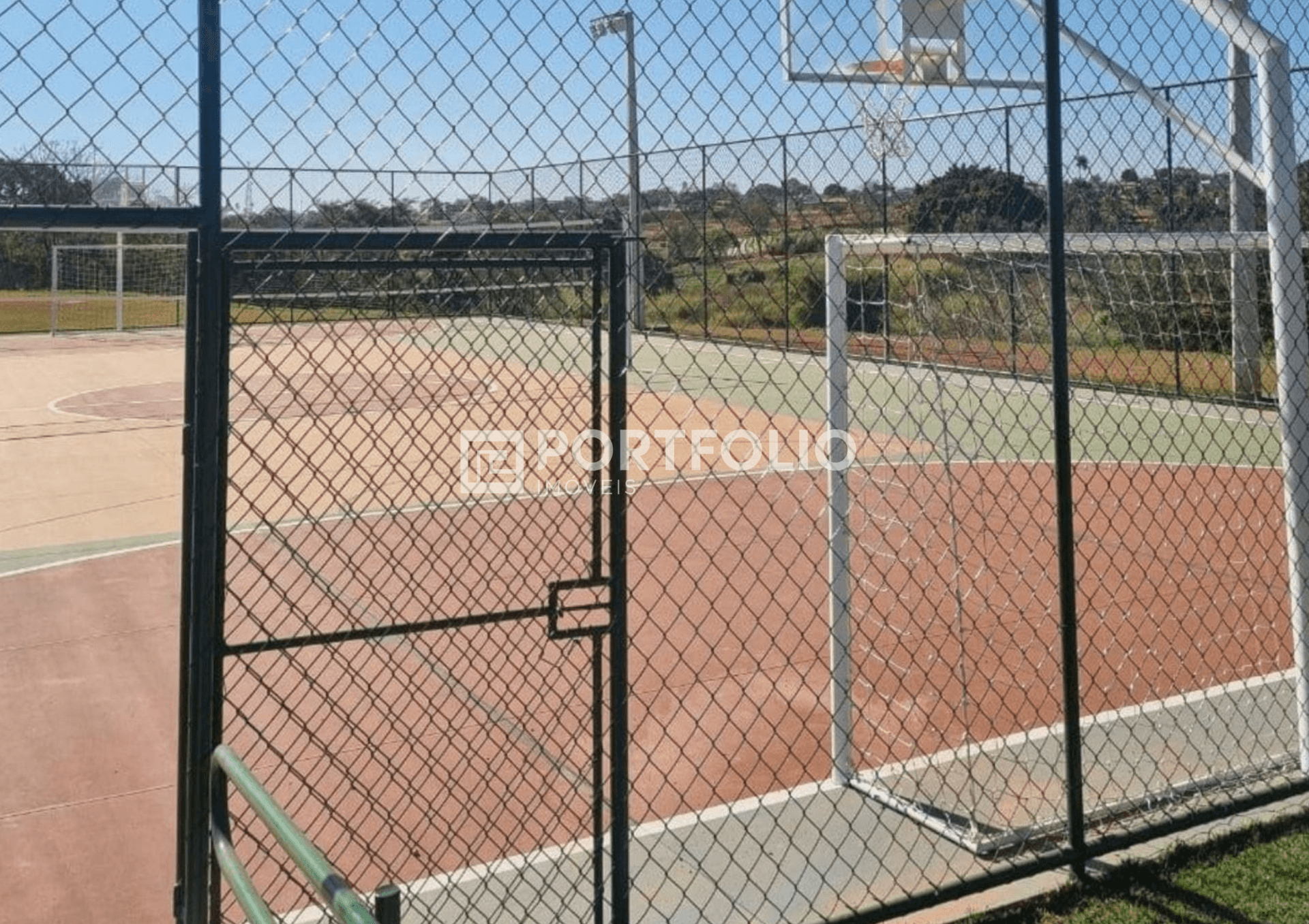 Terreno à venda, 211 m² por R$ 207.000,00 - Jardins Versalhes - Aparecida de Goiânia/GO