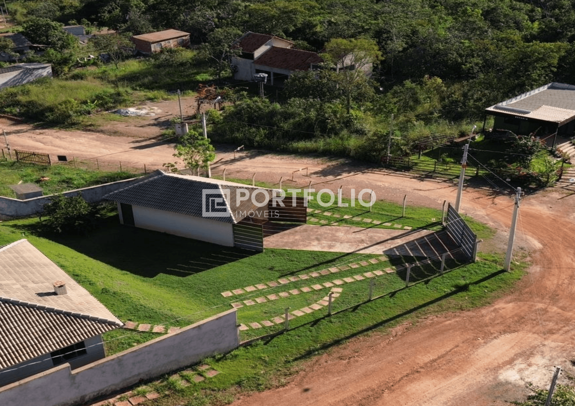 Chácara mobiliada à venda com 6 quartos/ 6 suítes em Olhos D Água, Alexânia, GO