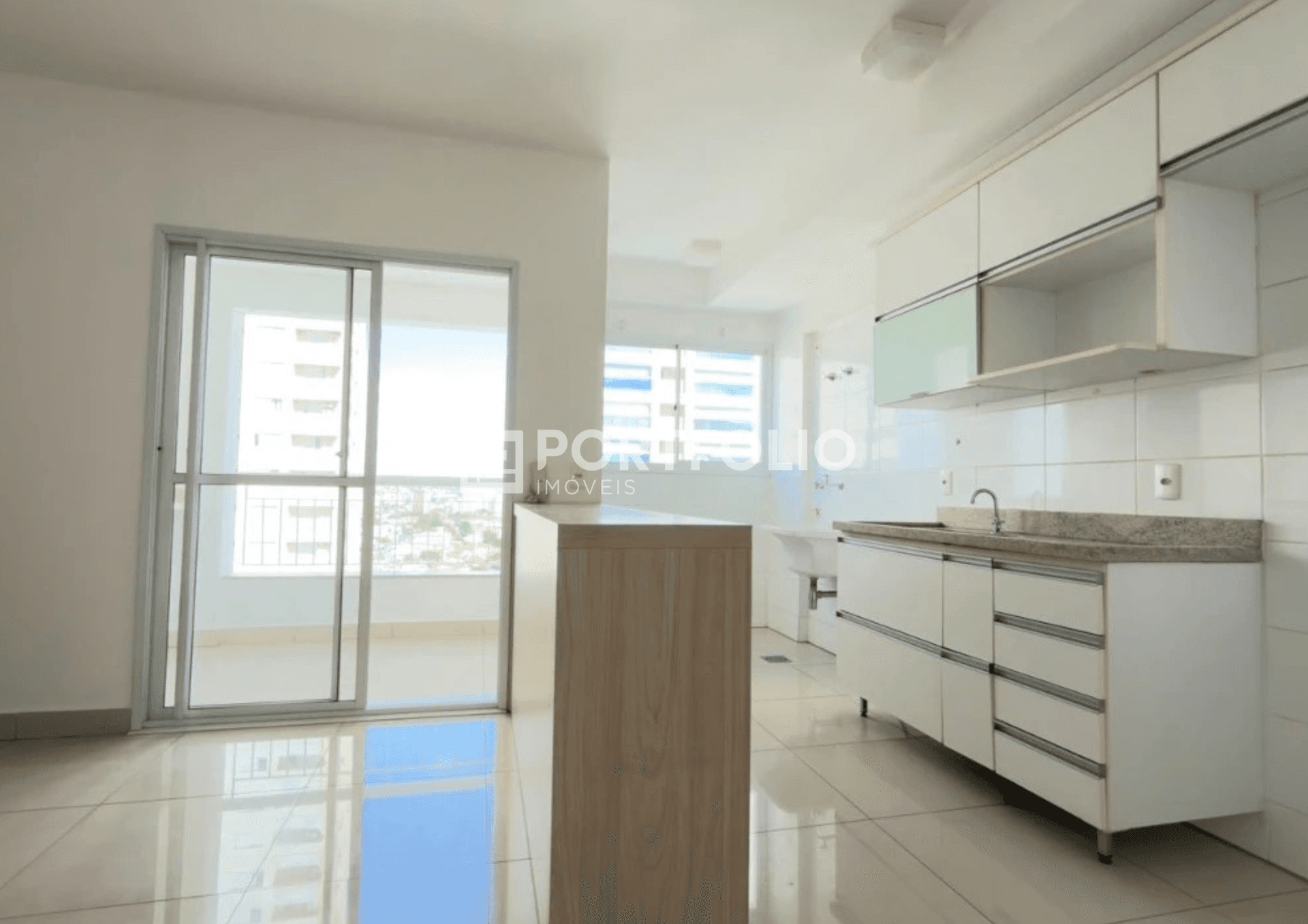 Apartamento à venda no Neo Practice Home, Setor Bueno, Goiânia.