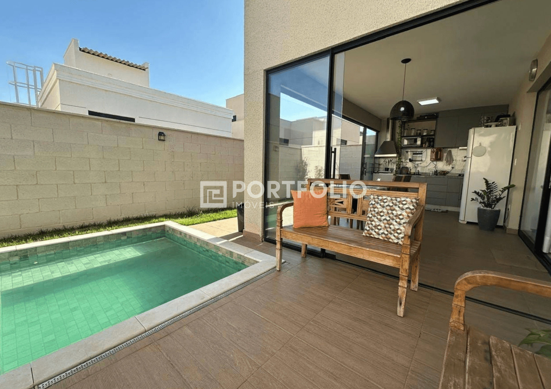 Casa à venda com 4 quartos/ 3 suítes no Jardins Marselha, Aparecida de Goiânia, GO