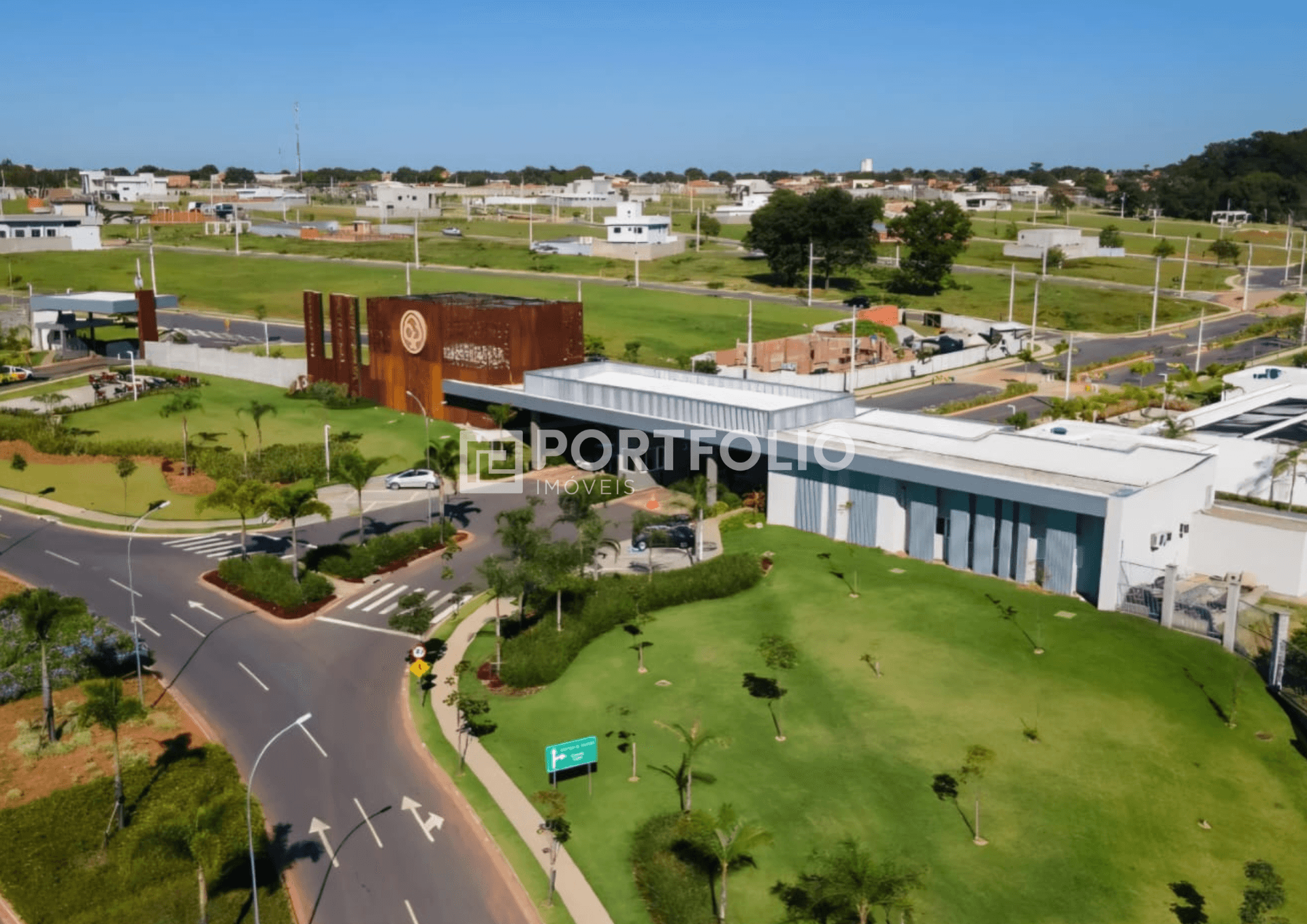 Lote de esquina à venda no Residencial Araguaia, Aparecida de Goiânia, GO
