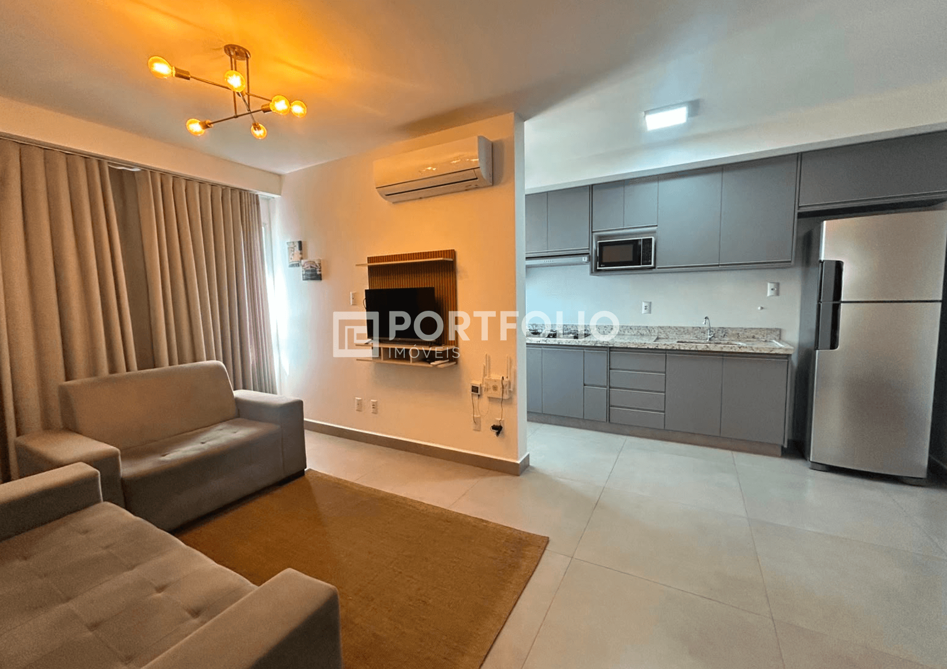 Apartamento mobiliado para locação com 3 quartos no Katedral Sky, Centro, Goiânia