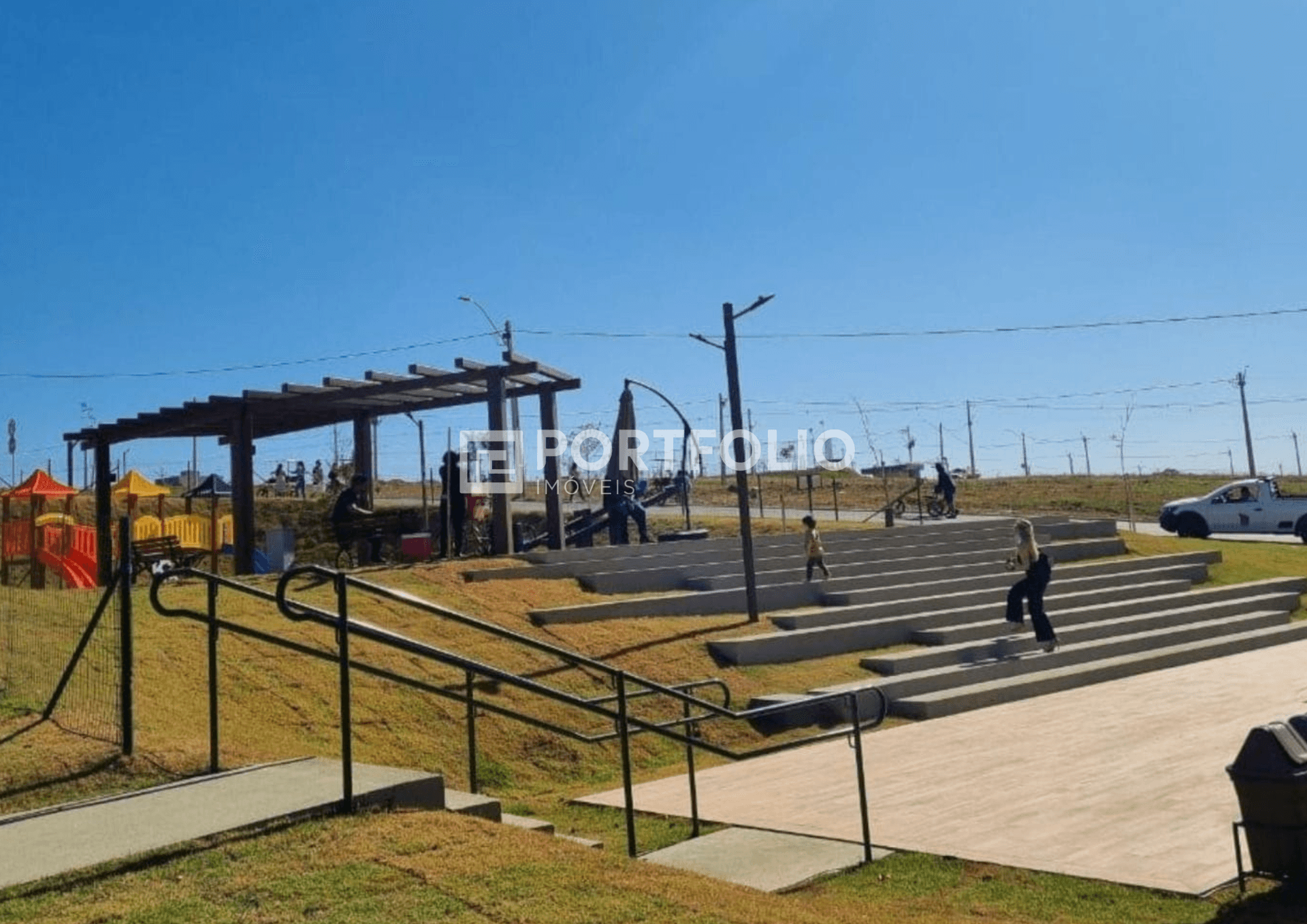 Terreno à venda, 211 m² por R$ 207.000,00 - Jardins Versalhes - Aparecida de Goiânia/GO