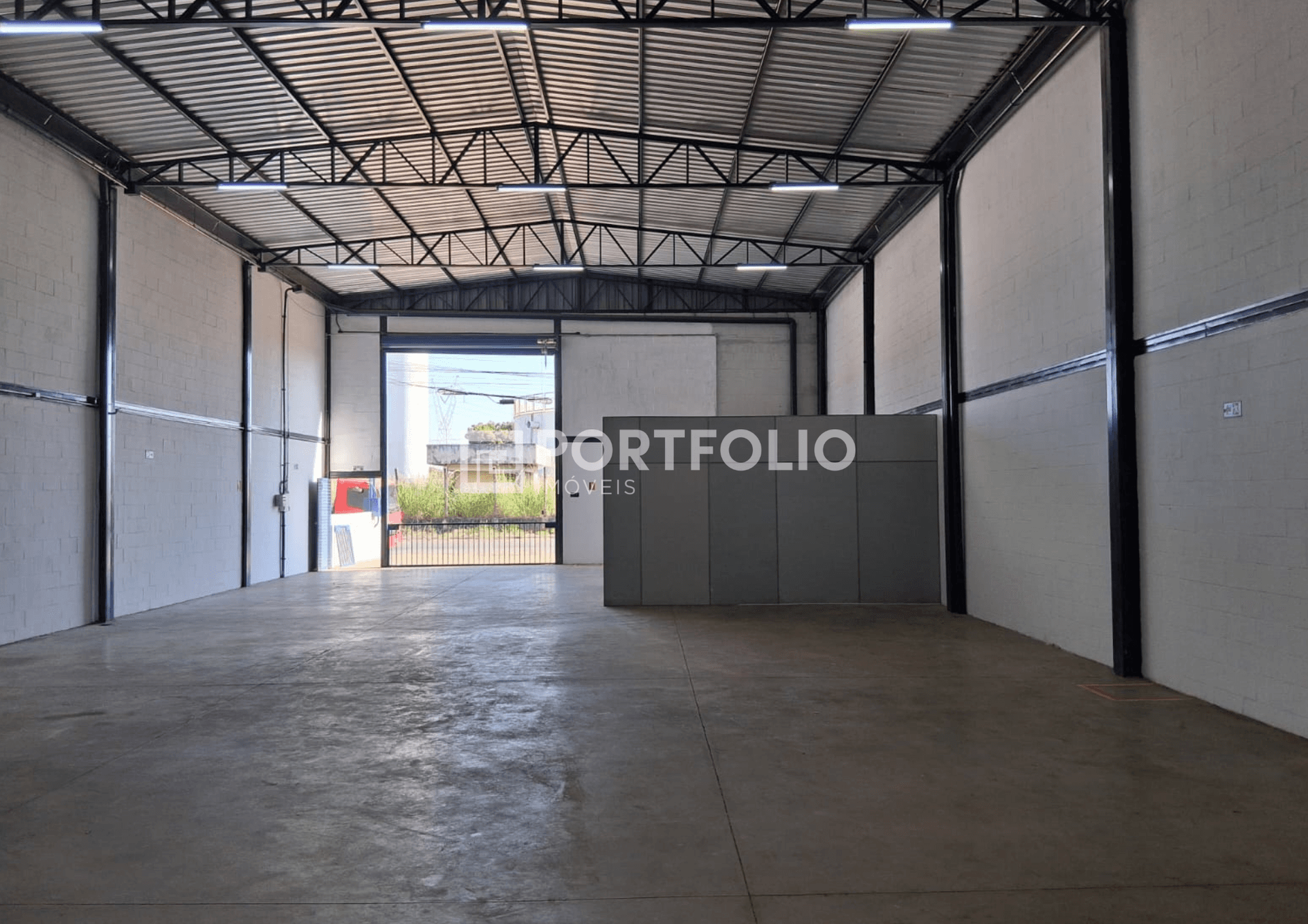 Galpão para locação 300m² Setor Expansul, Aparecida de Goiânia.