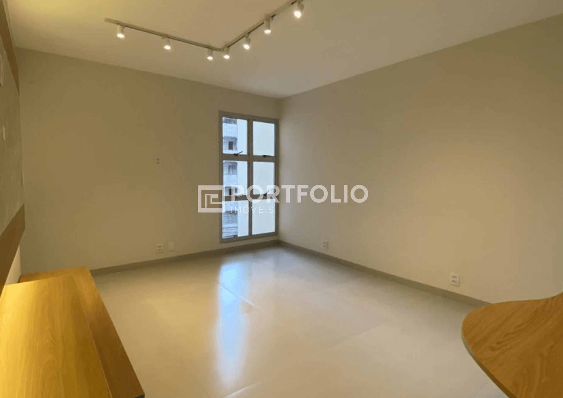 Apartamento à venda com 3 quartos/ 1 suíte no Setor Bueno, Goiânia, GO