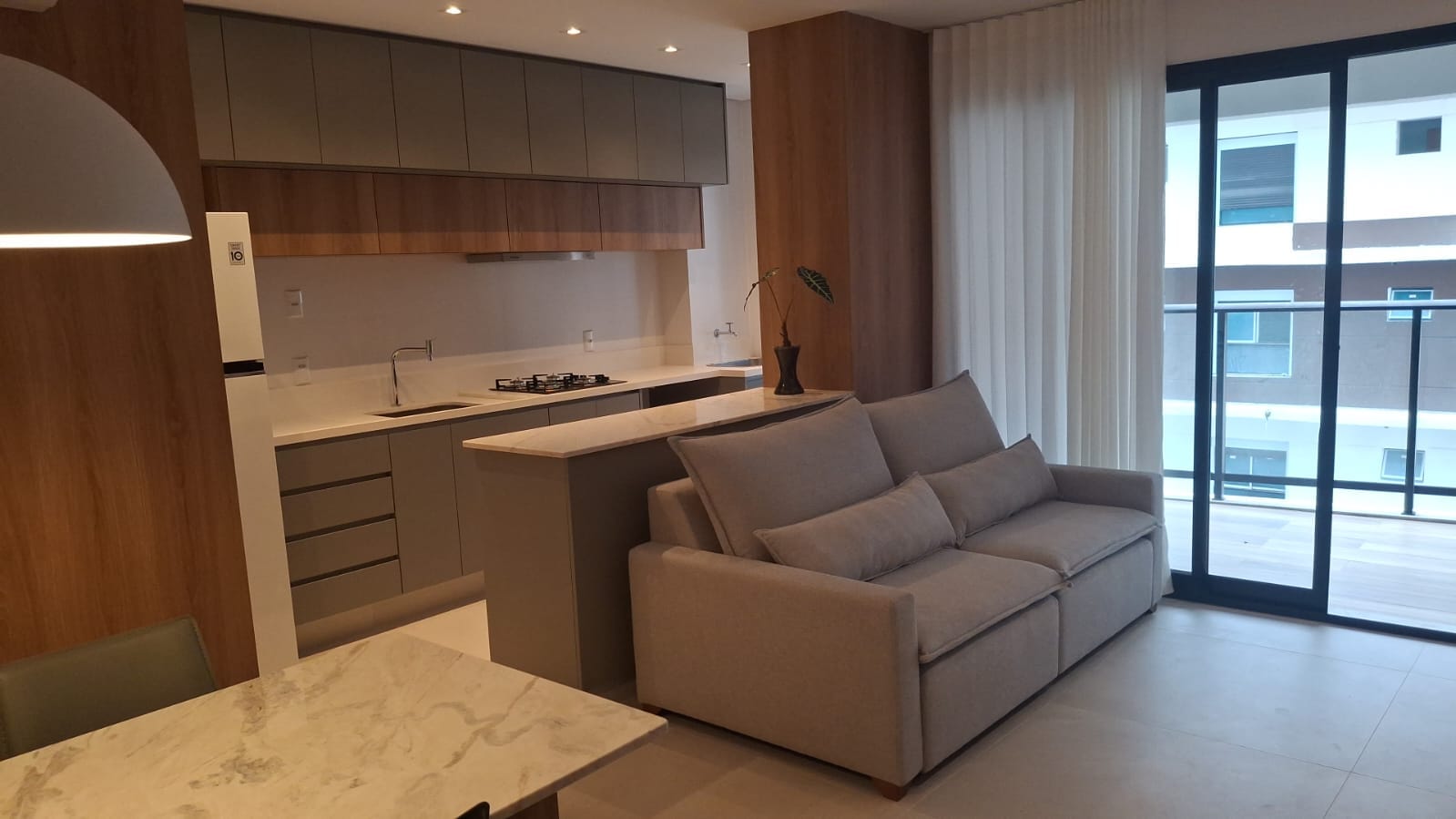 Imóvel para aluguel com 71 metros quadrados com 2 quartos em Setor Bueno - Goiânia - GO