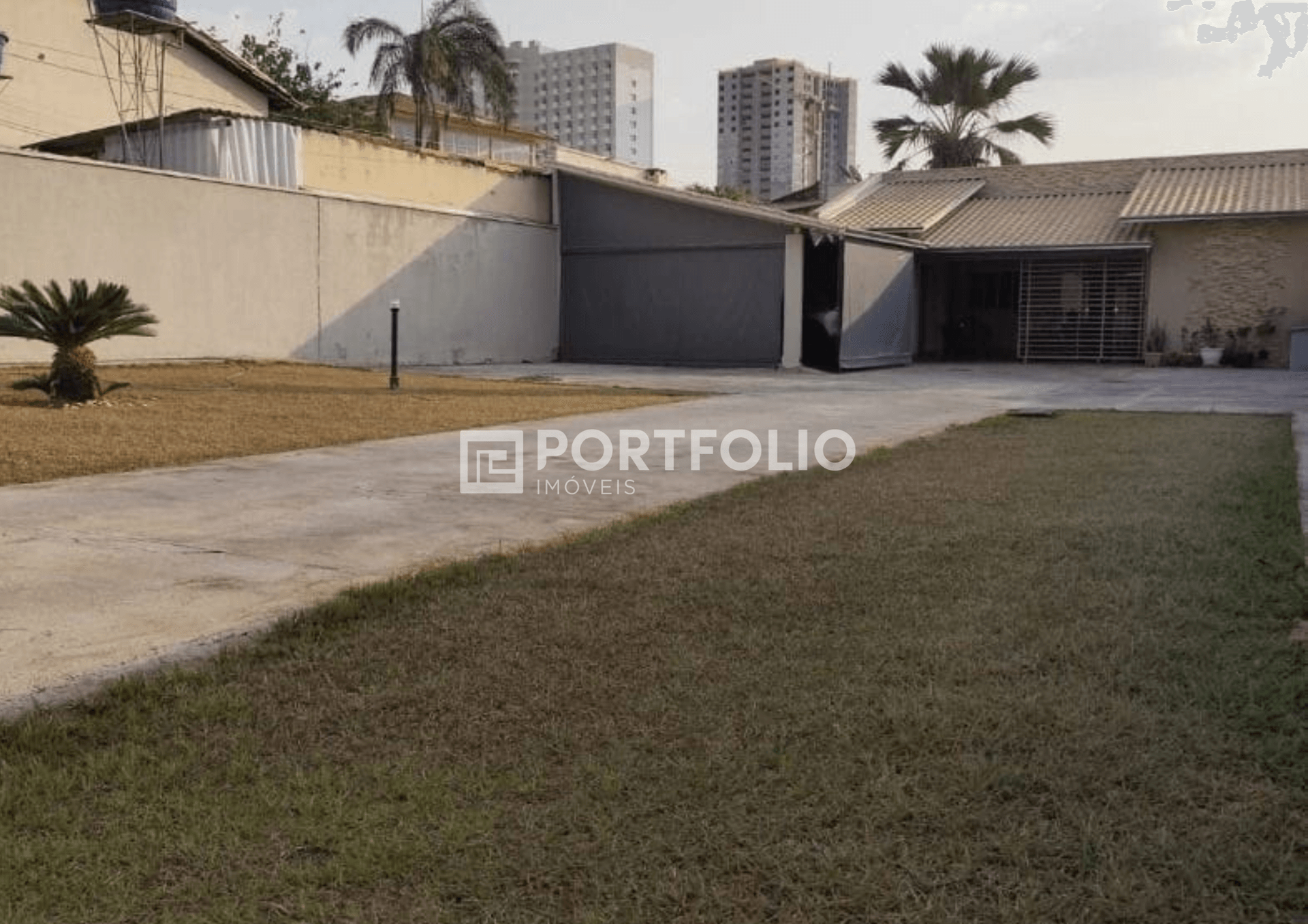 Casa à venda com 3 quartos 220 m² no Jardim América, Goiânia.