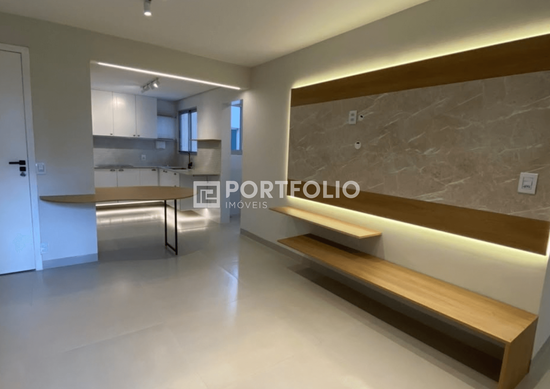 Apartamento à venda com 3 quartos/ 1 suíte no Setor Bueno, Goiânia, GO