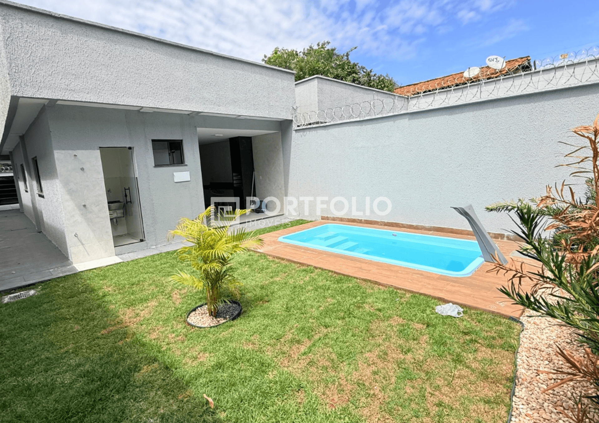 Casa à venda com 3 quartos/ 1 suíte no Jardim Helvécia, Aparecida de Goiânia, GO