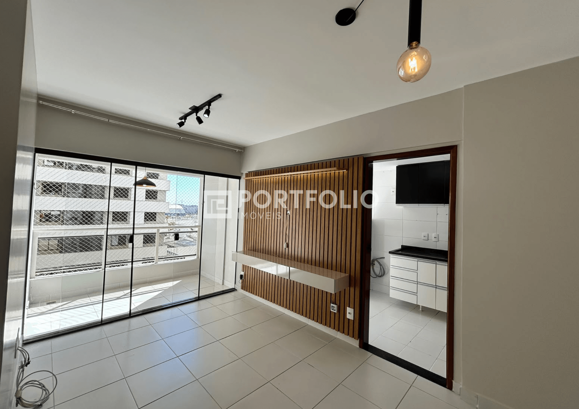 Apartamento para locação com 2 quartos/ 1 suíte no Alto da Glória, Goiânia, GO
