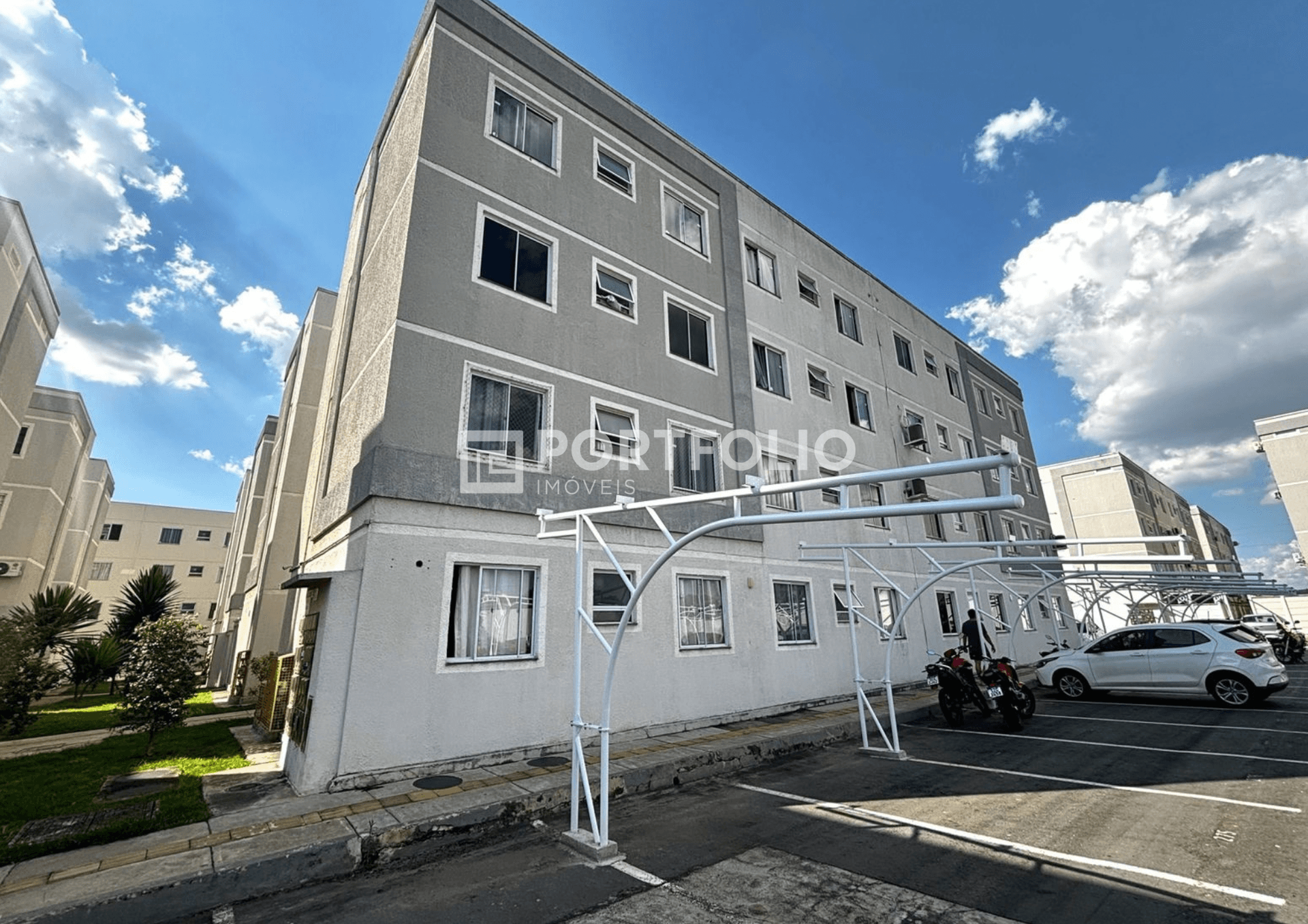 Apartamento à venda com 2 quartos no Setor Lorena Parque, Goiânia, GO