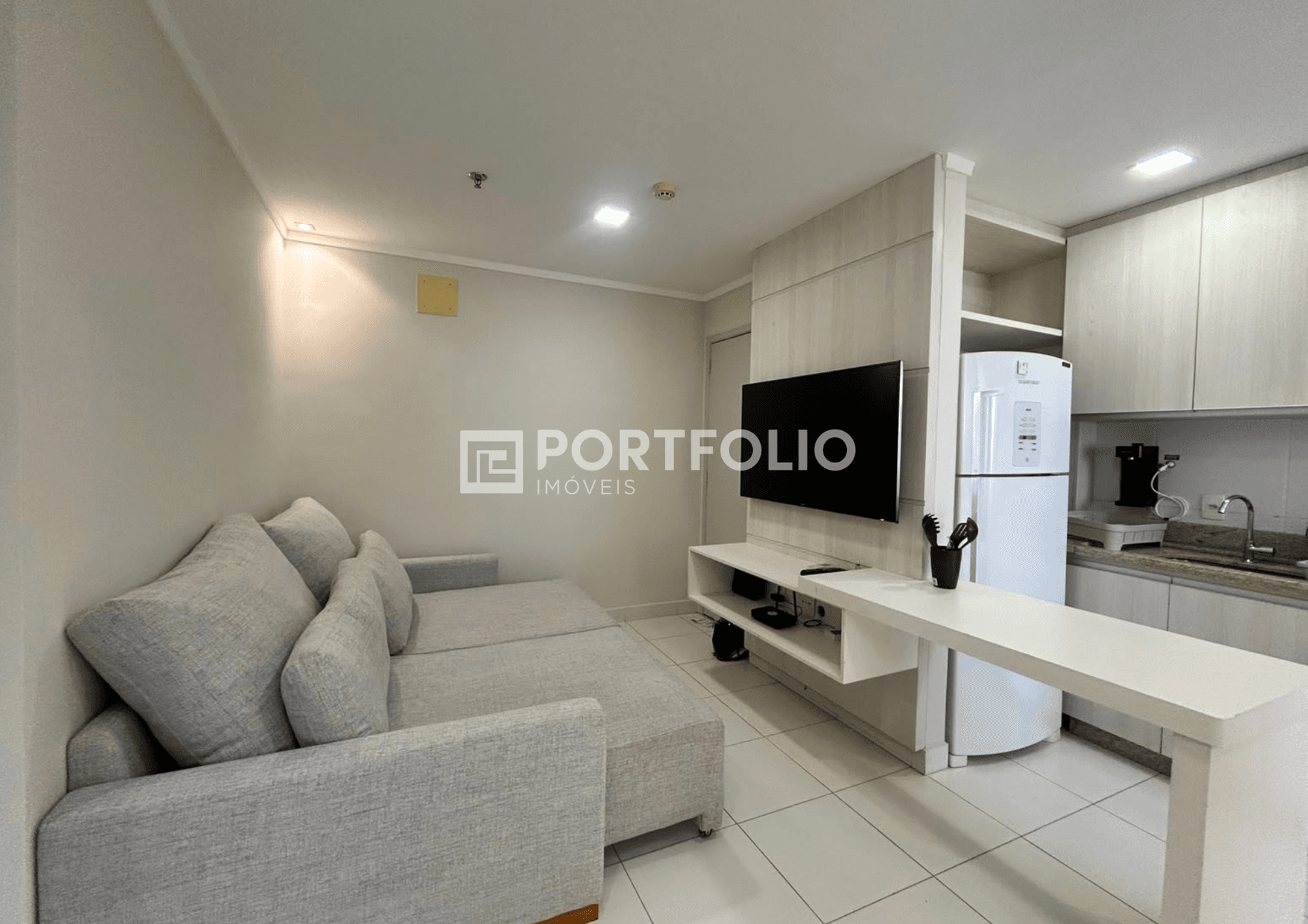 Flat mobiliado para locação com 2 quartos no Metropolitan, Jd Goiás, Goiânia