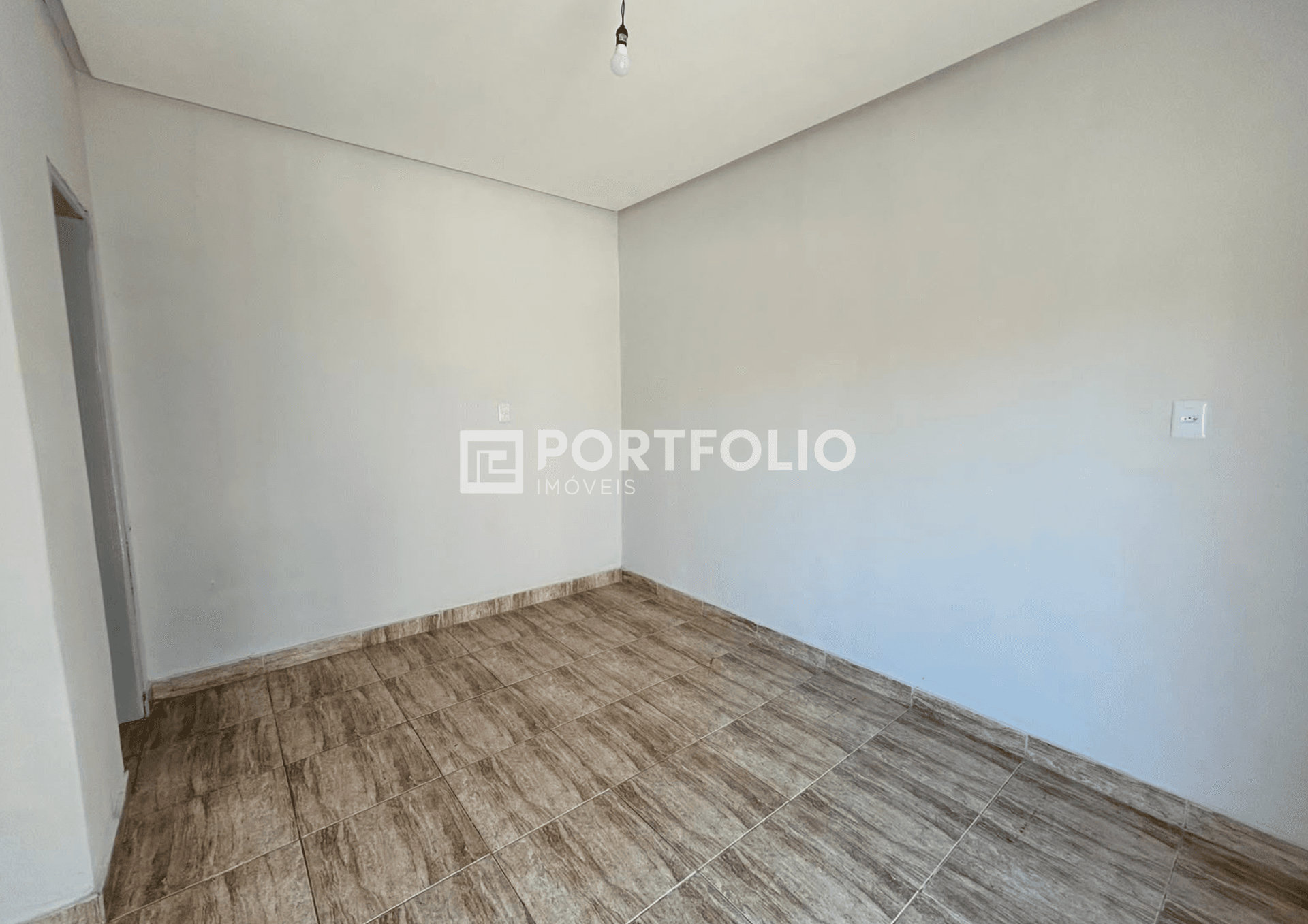 Sala comercial com 28m²