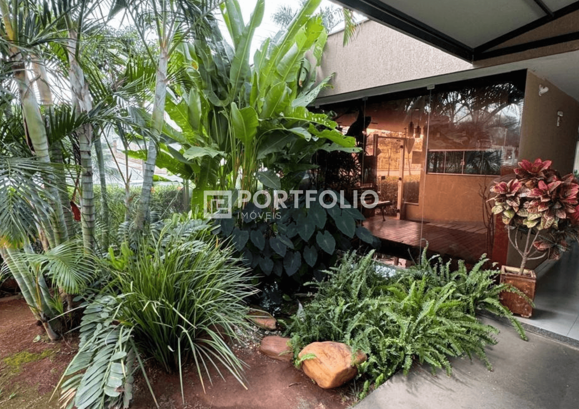 Apartamento a venda tem 74,84 m² com 3 quartos em Jardim Luz - Aparecida de Goiânia - GO