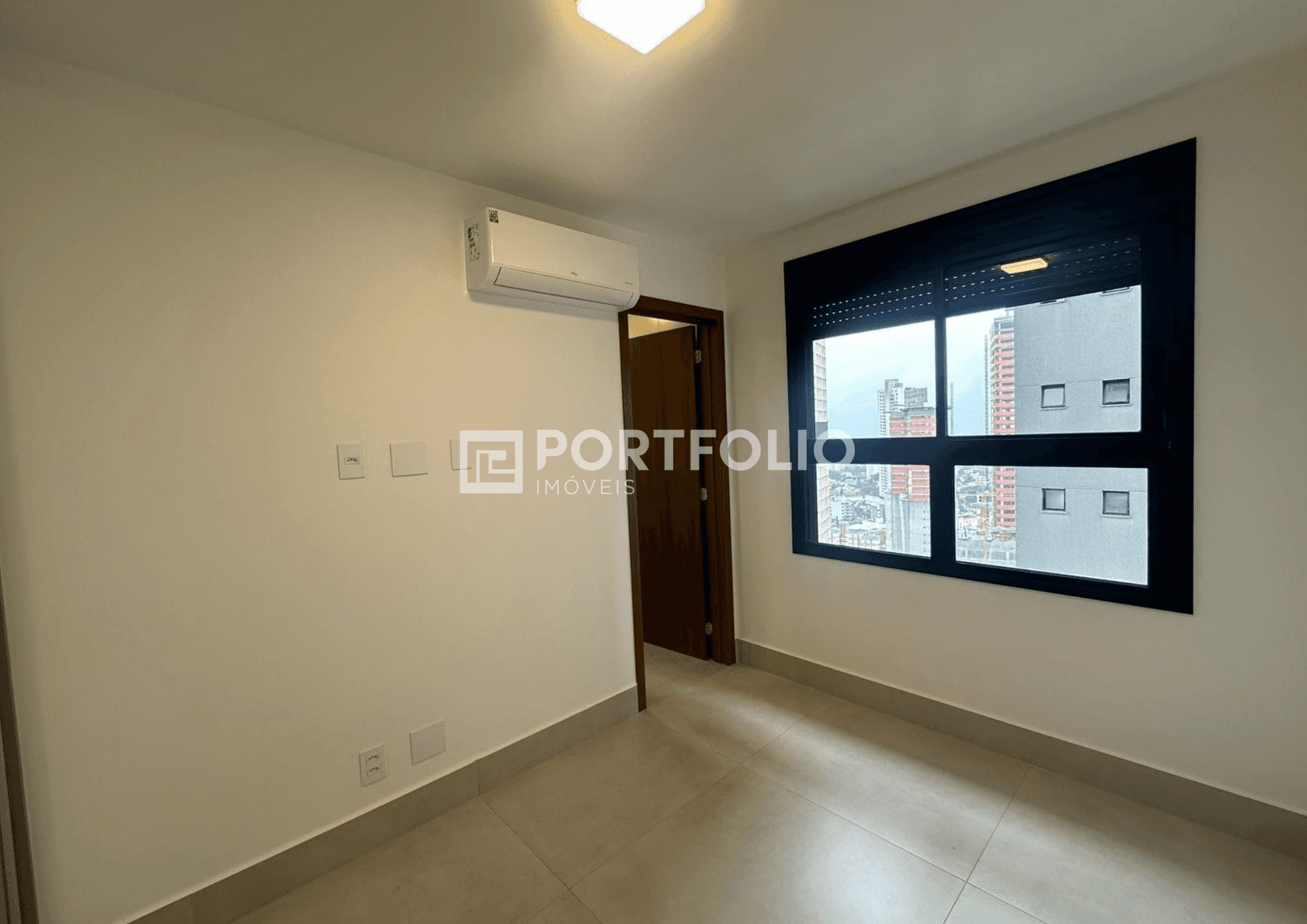 Apartamento mobiliado para locação, Setor Bueno, Goiânia, GO