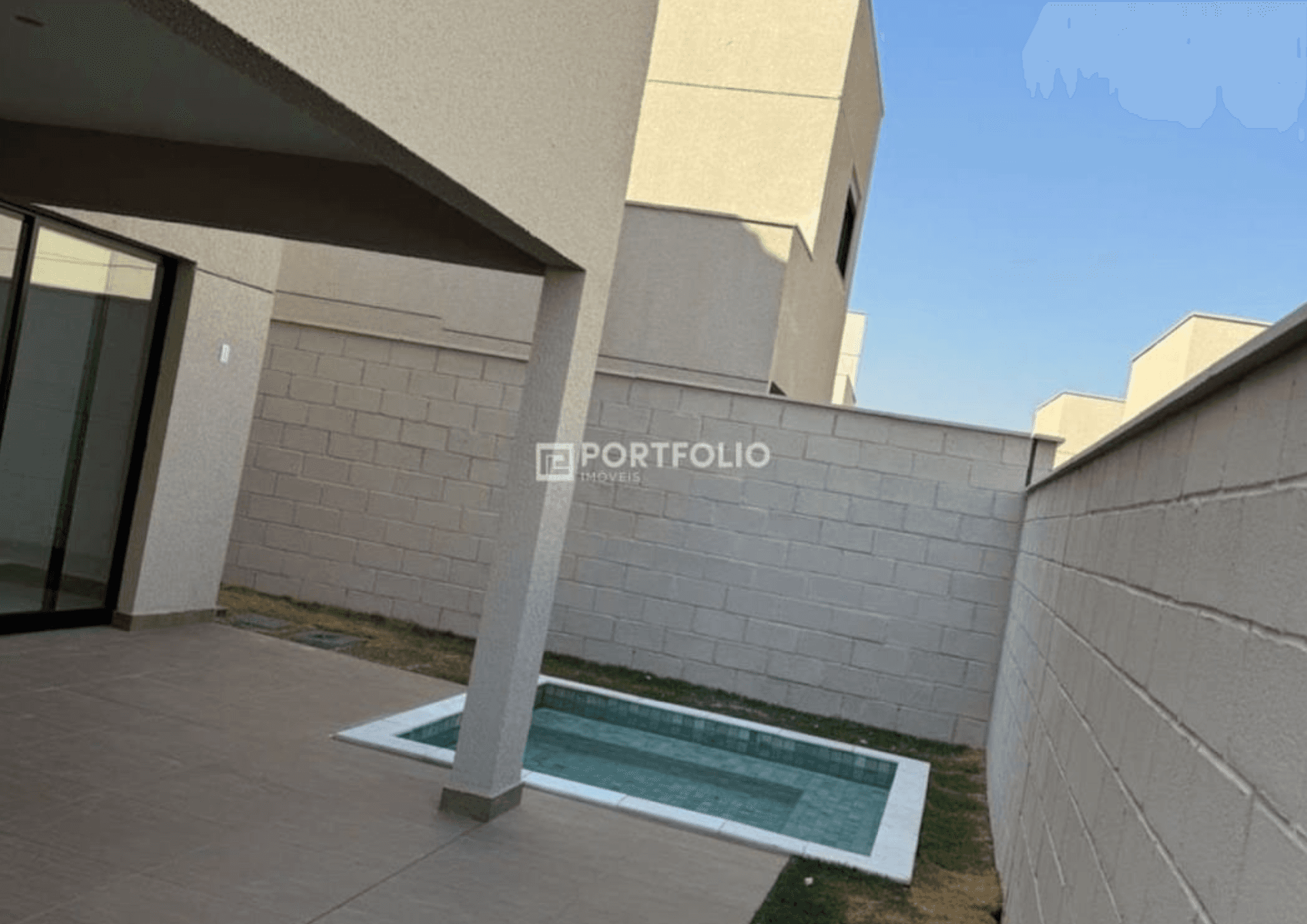 Sobrado Residencial à venda, Conjunto Residencial Storil, Aparecida de Goiânia - SO0491.
