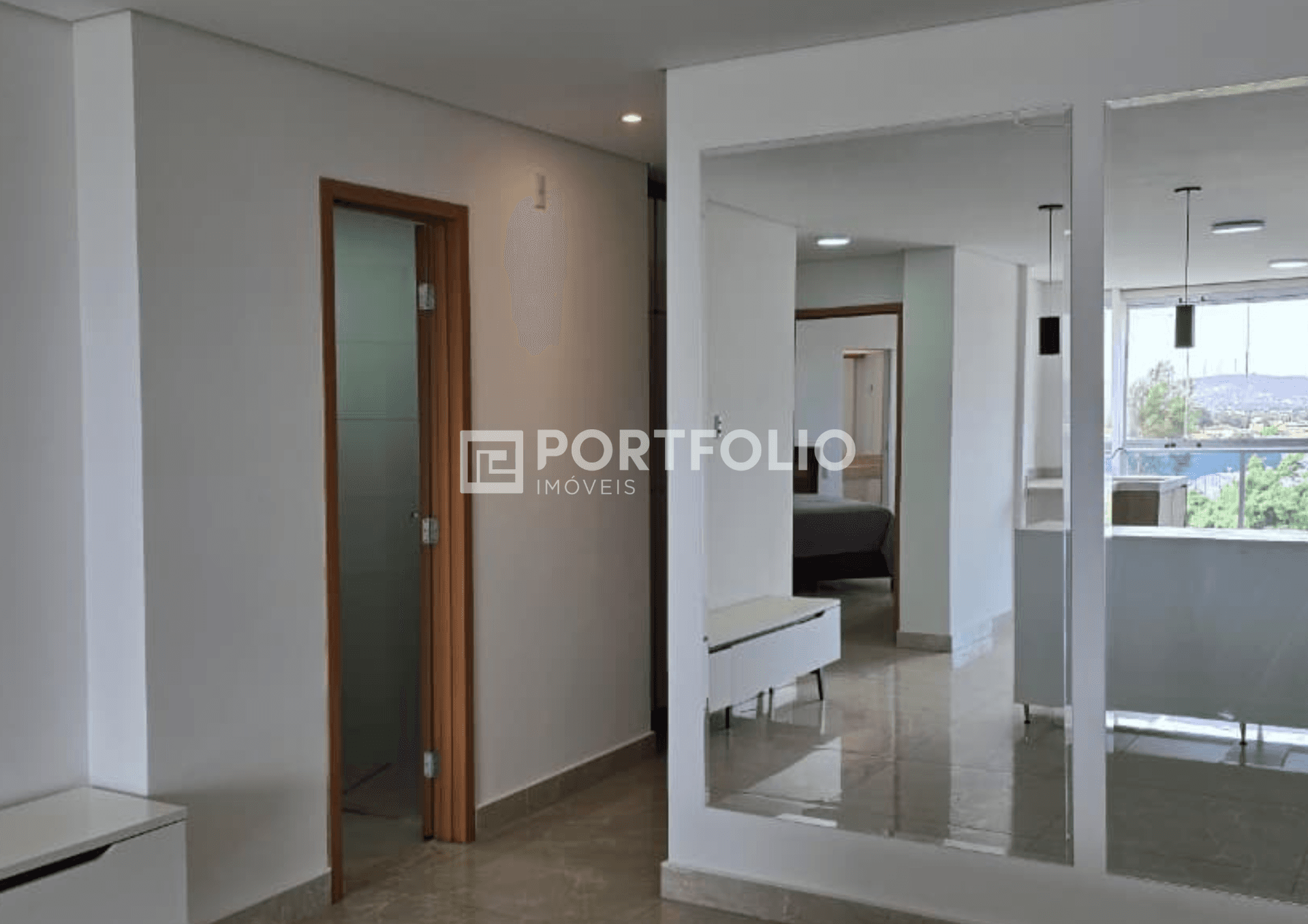 Apartamento à venda com 3 quartos/ 2 suítes no Setor Coimbra, Goiânia, GO