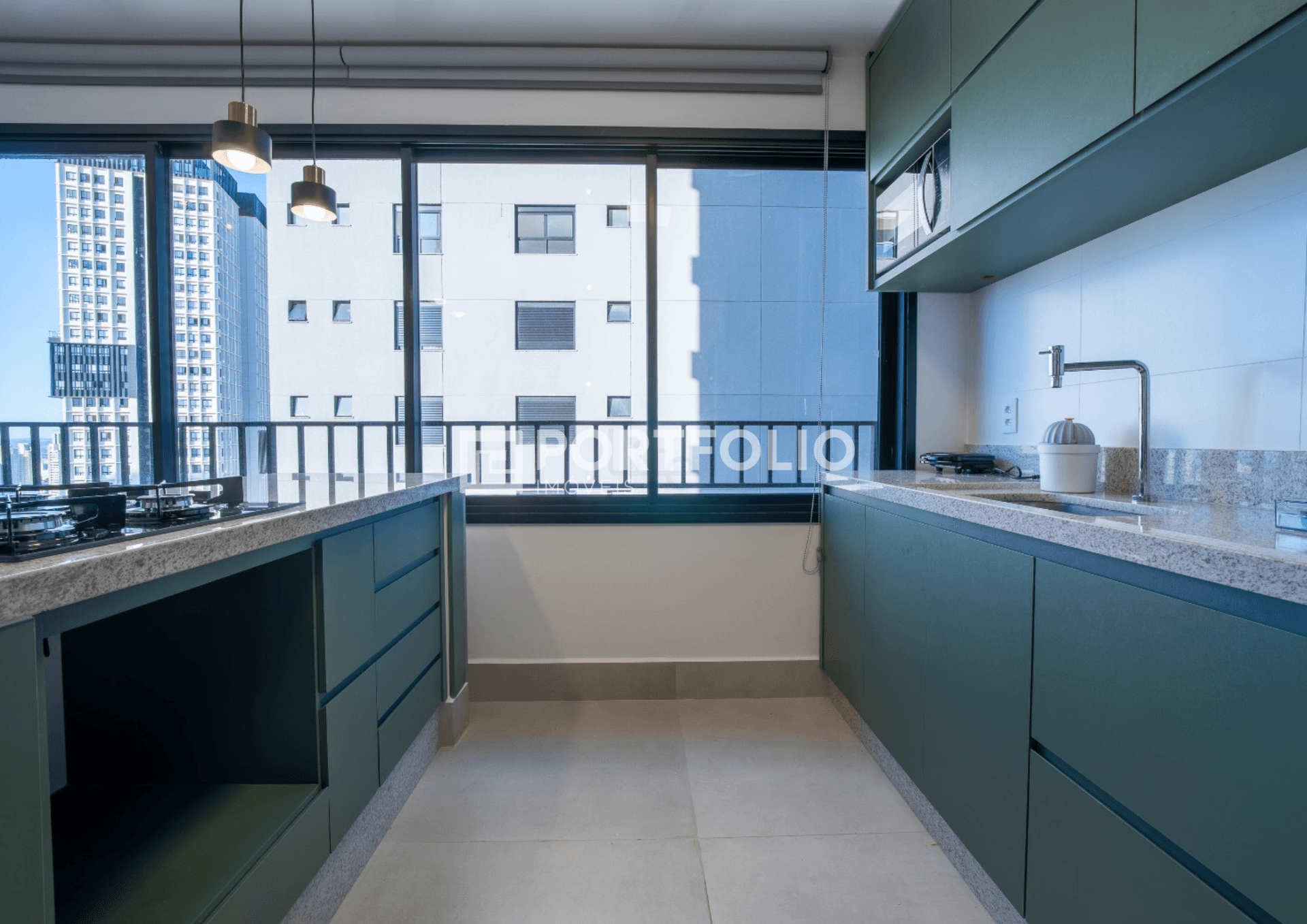 Apartamento mobiliado para locação com 74m² Moove Home, Setor Bueno - Goiânia