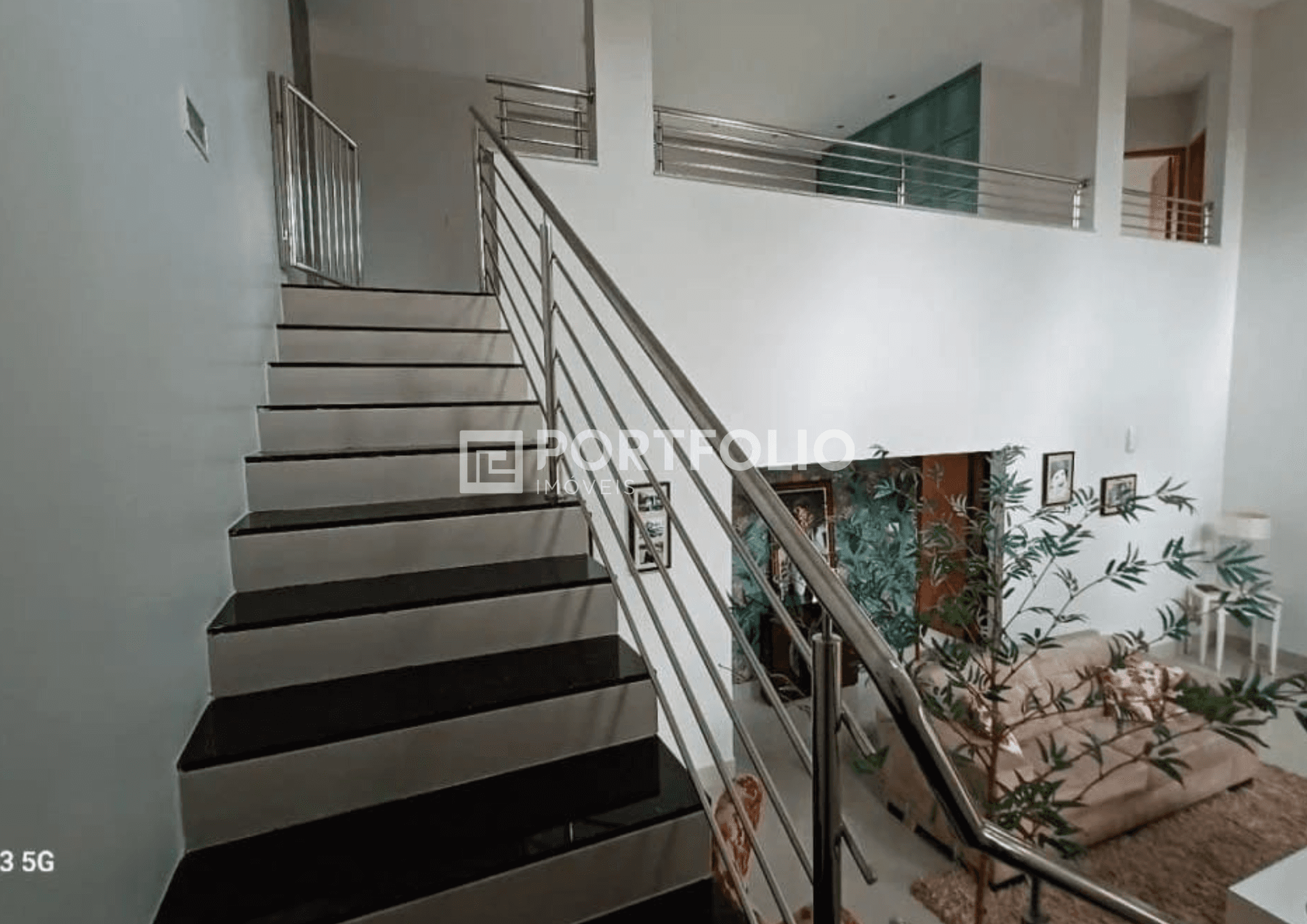 Sobrado à venda com 5 quartos, Águas da Serra, Hidrolândia, GO