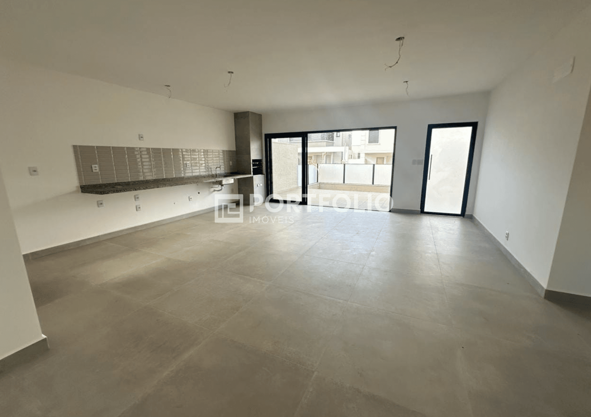 Casa à venda 3 quartos/suítes Residencial Jardins Lyon, Aparecida de Goiânia