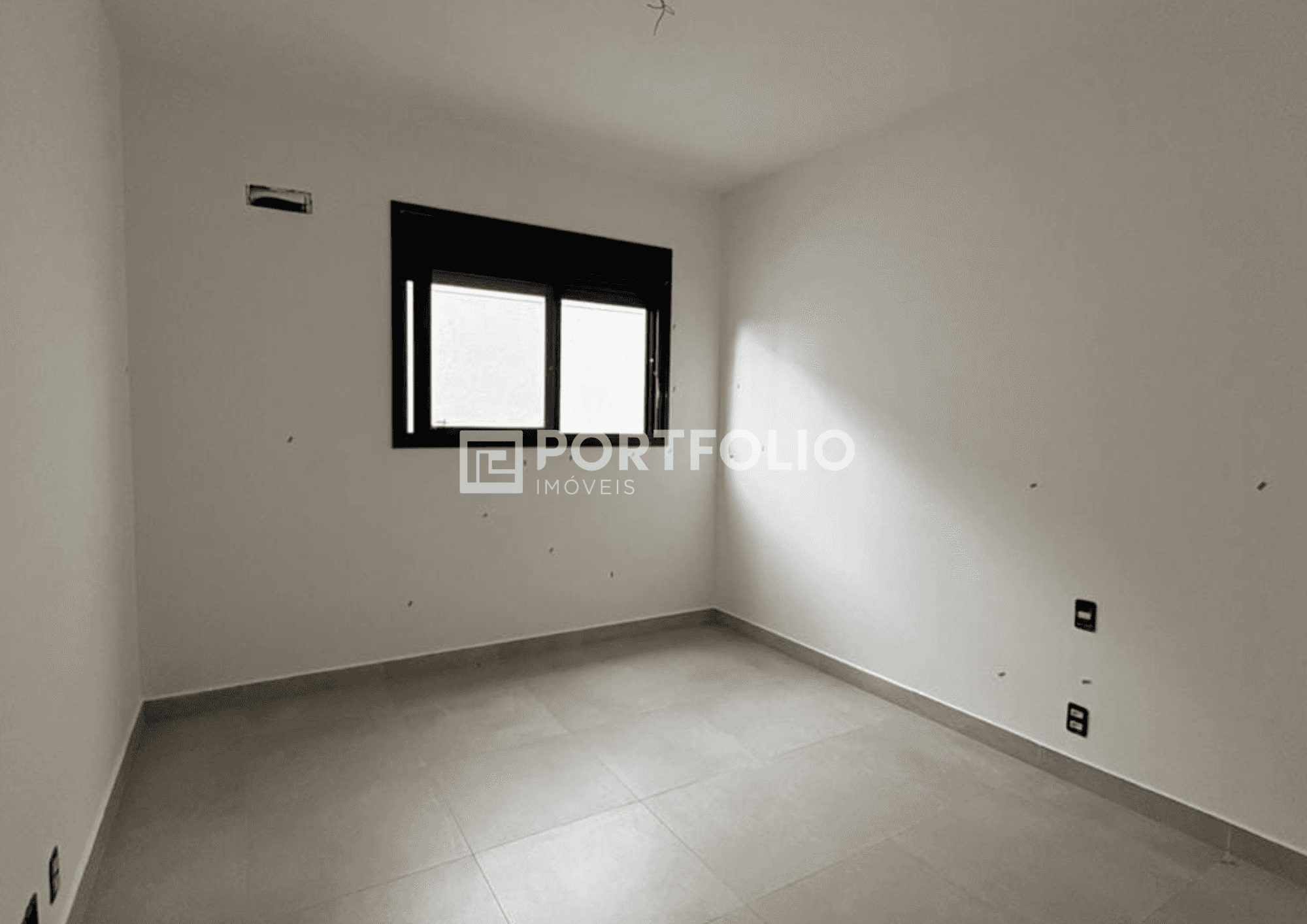 Sobrado à venda, Residencial Jardins Lyon, Aparecida de Goiânia, GO