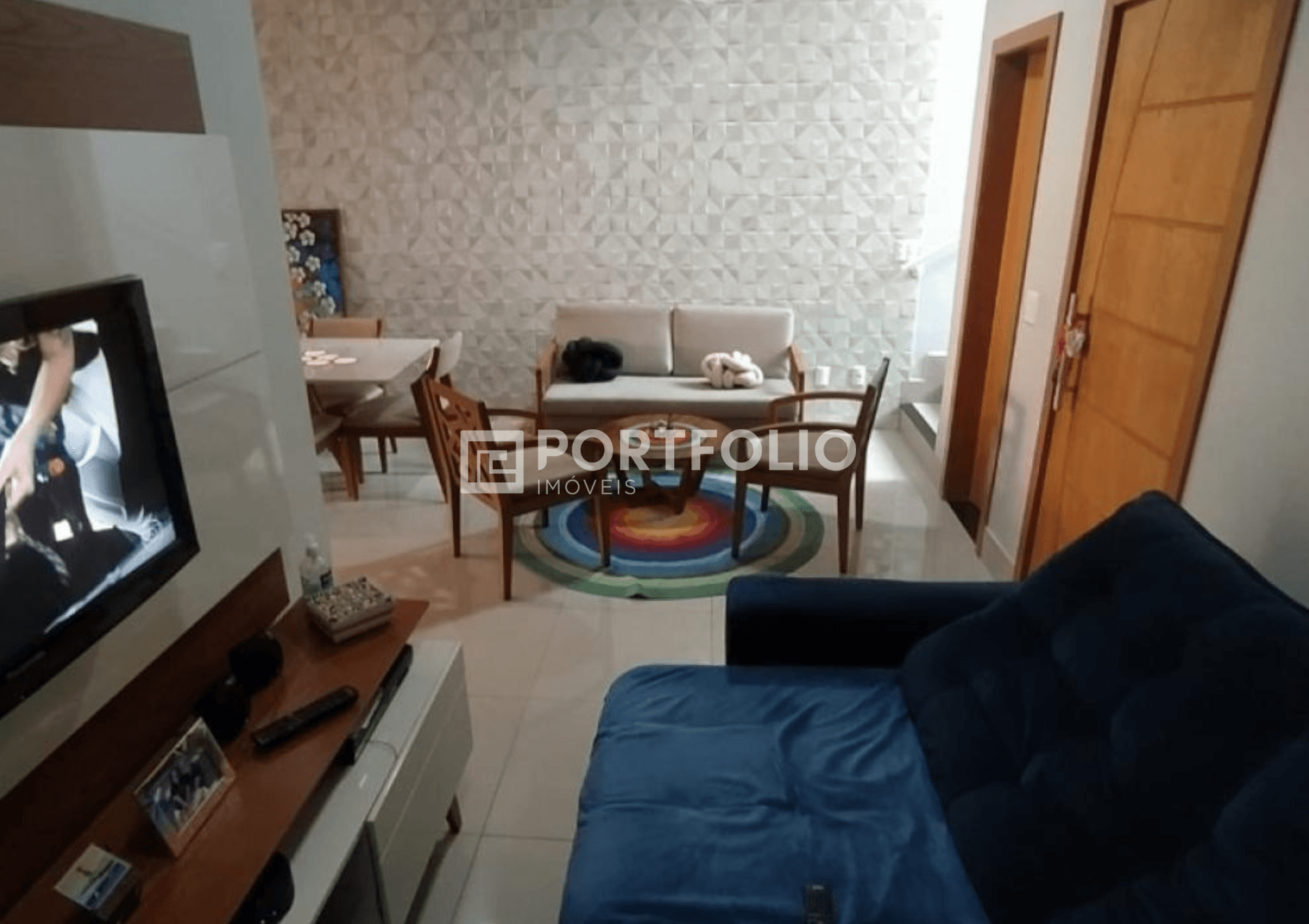 Sobrado à venda com 3 quartos no Condomínio Reserva do Bosque, Goiânia.