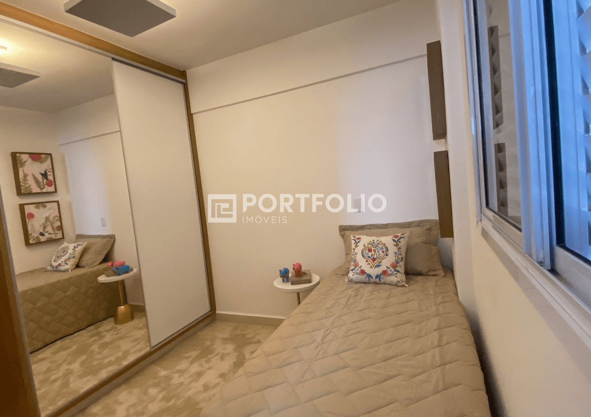 Apartamento 3 suítes no Up Town Home, Jd Europa Goiânia.