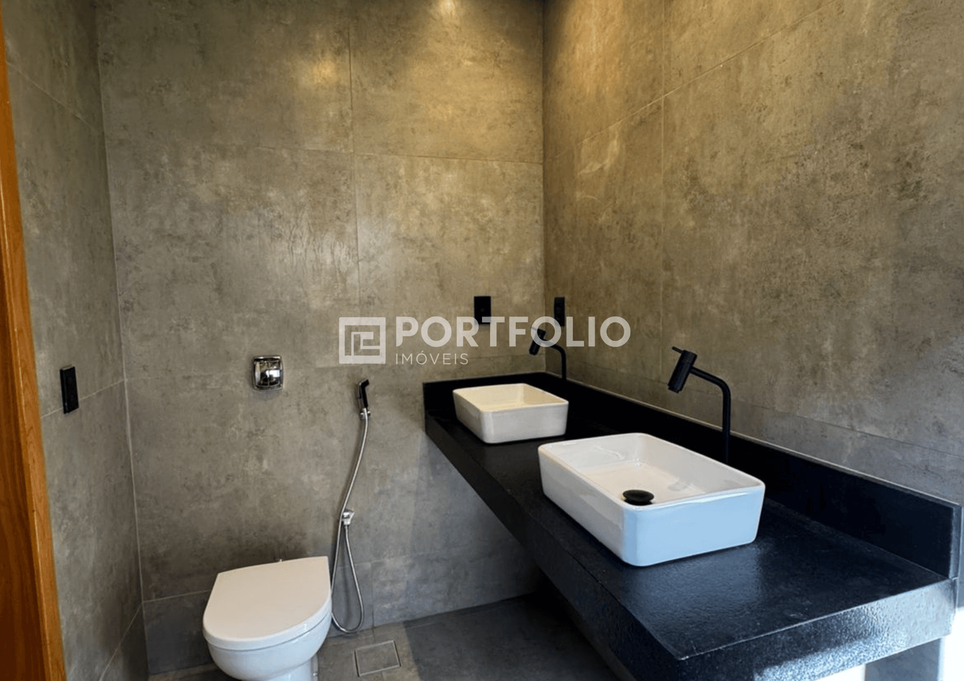 Casa alto padrão à venda com 3 quartos/ 3 suítes no Vereda dos Buritis, Goiânia, GO